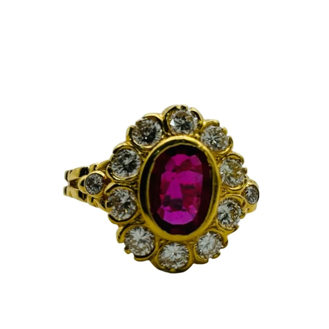 Cocktail ring in yellow gold, rubies and diamonds