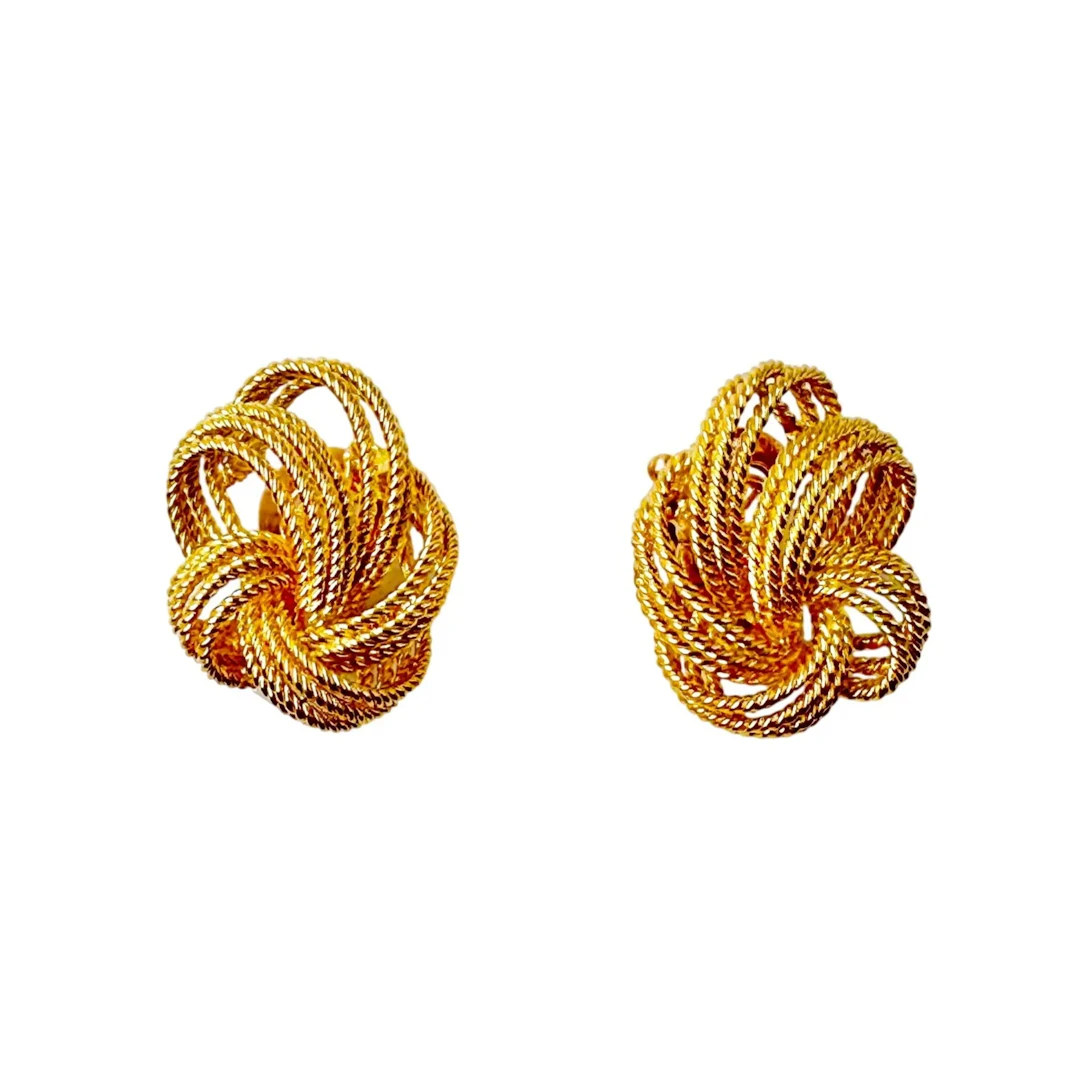 VAN CLEEF & ARPELS yellow gold earrings