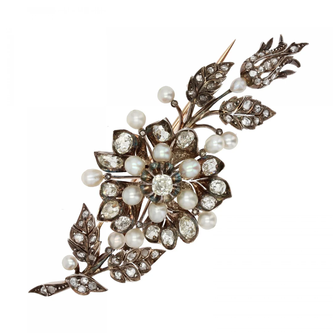 Brooch made of rose gold, silver, pearls, and diamonds