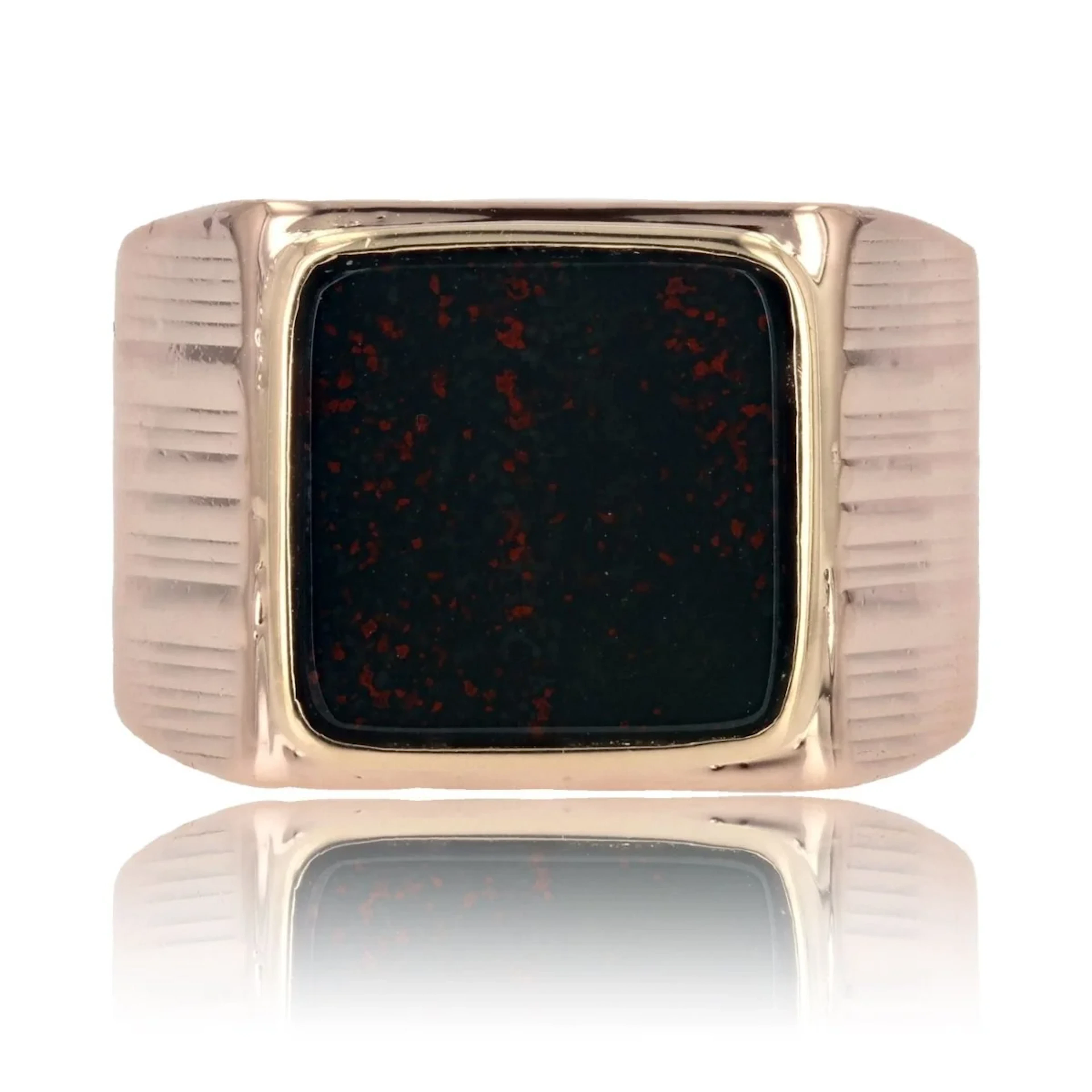 Signet ring in yellow gold and jasper