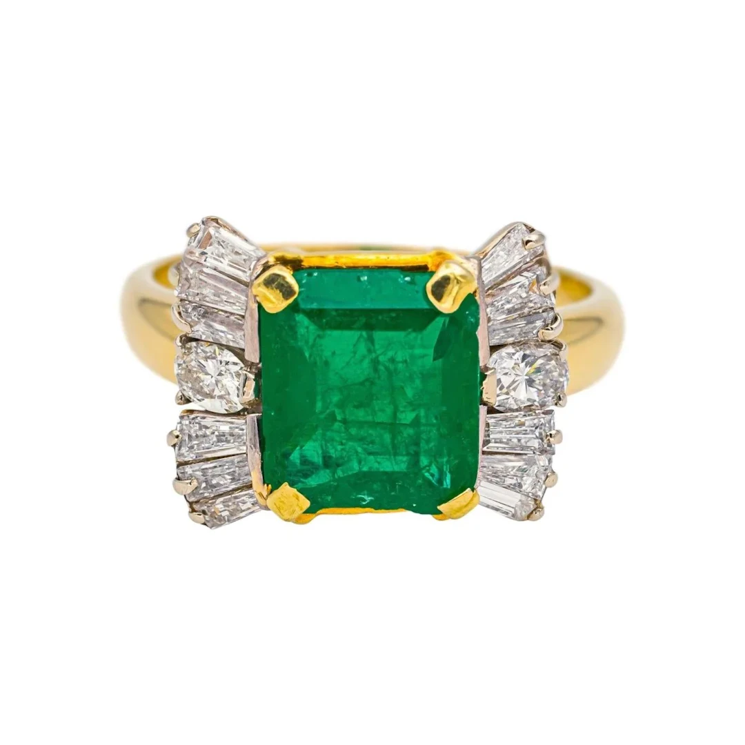 Trilogy Ring in Yellow Gold, White Gold, Emerald and Diamonds