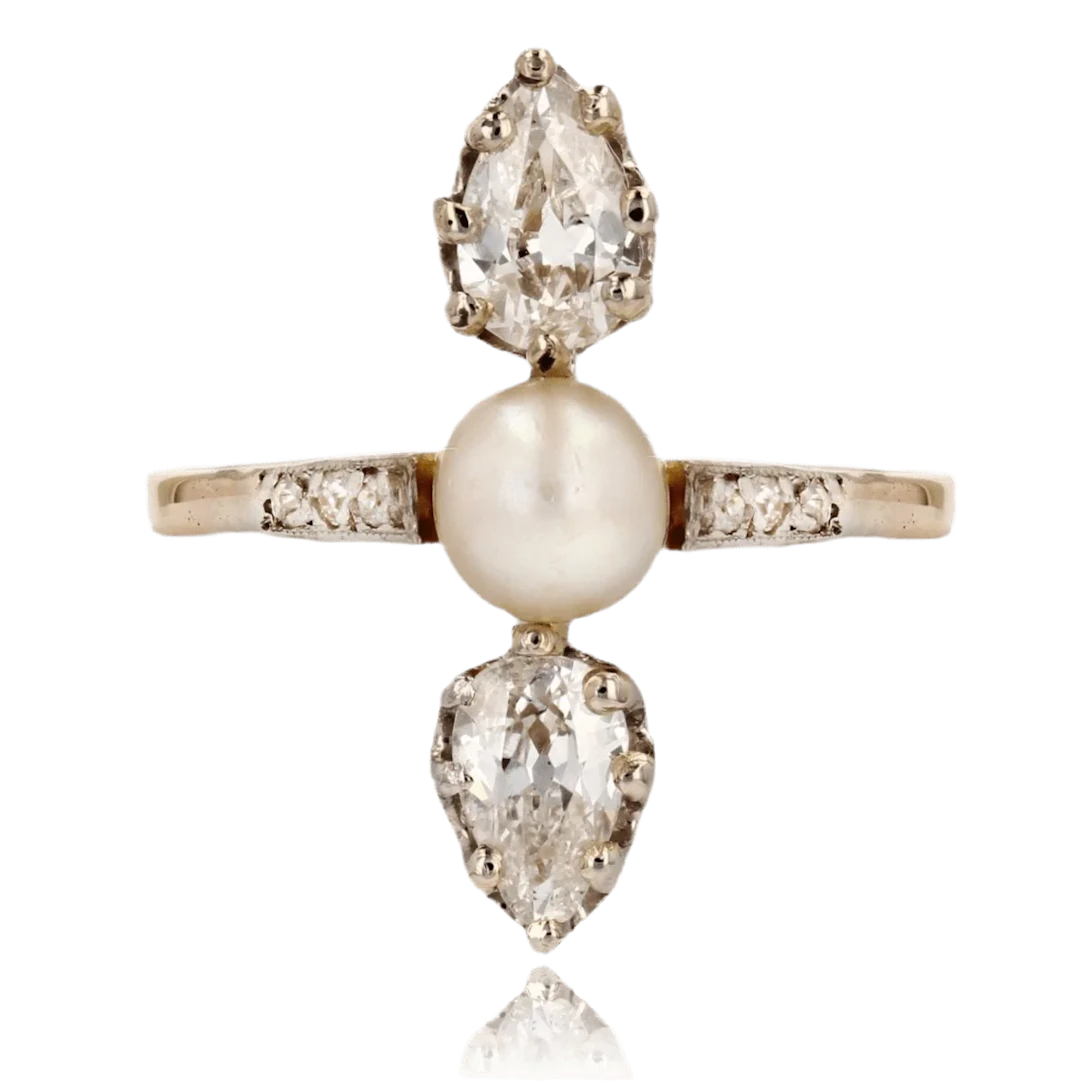 Trilogy ring in yellow gold, platinum, pearl and diamonds