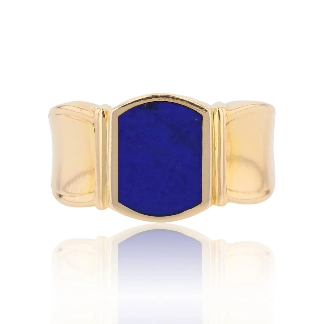 Ring signet ring in yellow gold and lapis lazuli