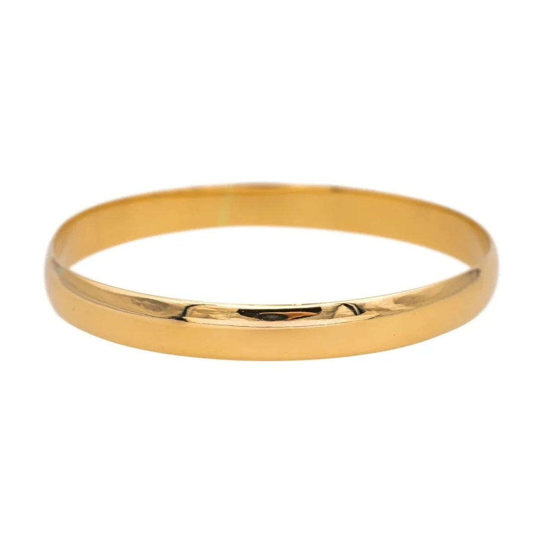 Yellow gold bangle bracelet