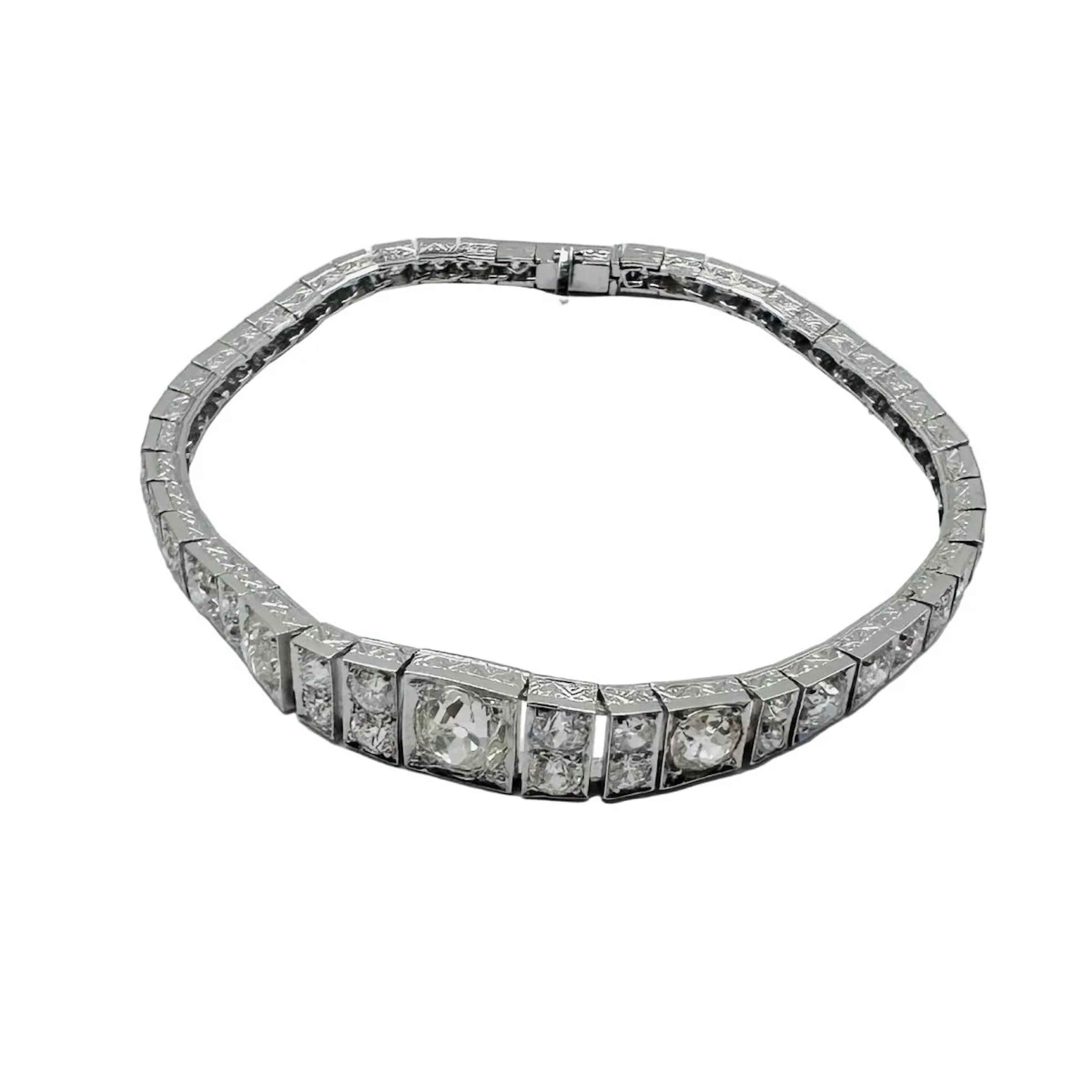 Bracelet Ligne in Platinum and Diamonds
