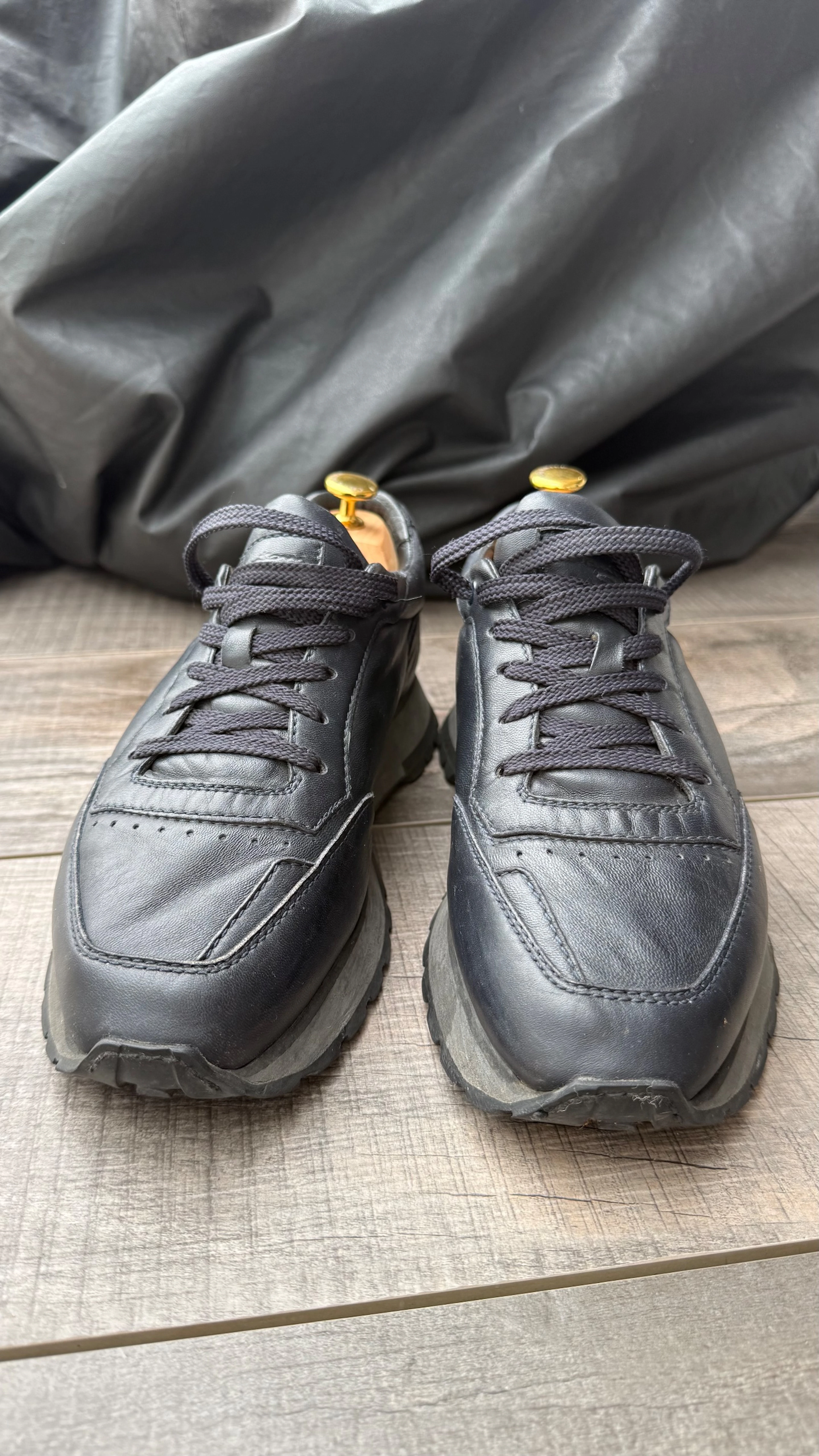 Santoni · Sneakers · Leather