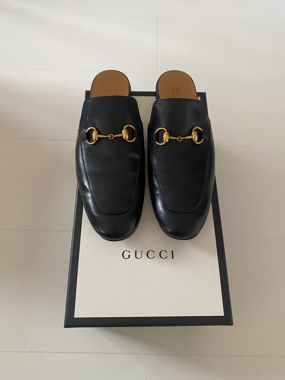Gucci · Loafers · Leather