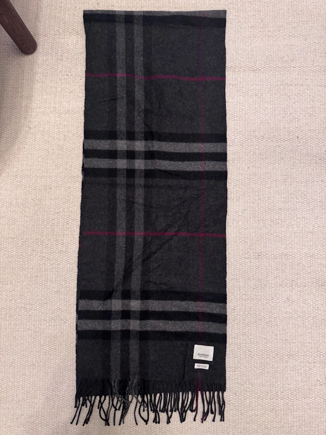 Burberry · Scarves · Cashmere