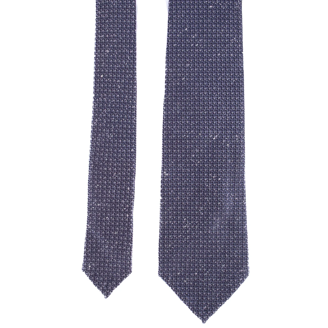 Blue and White Patterned Tie