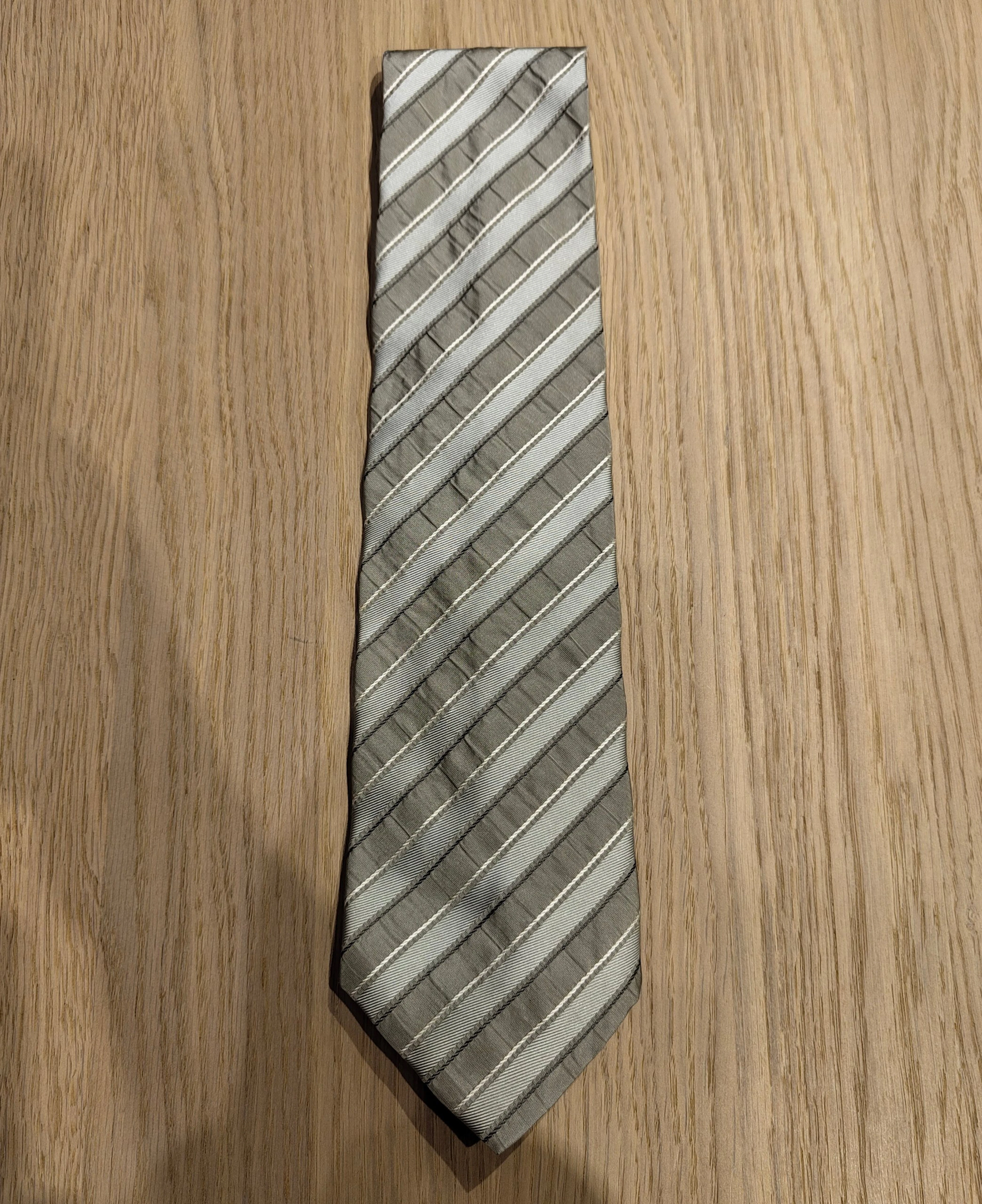 Hugo Boss · Ties · Silk