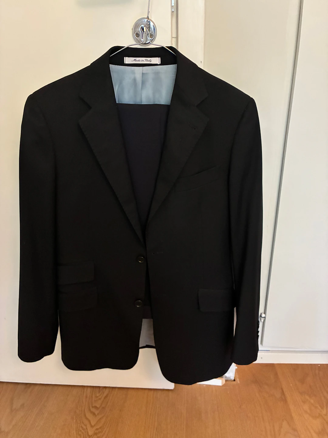 Rose & Born · Suits
