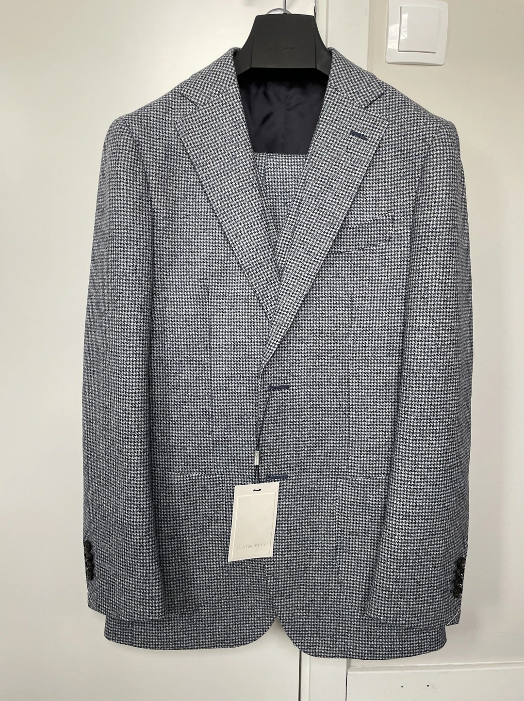 Suitsupply · Suits · Wool