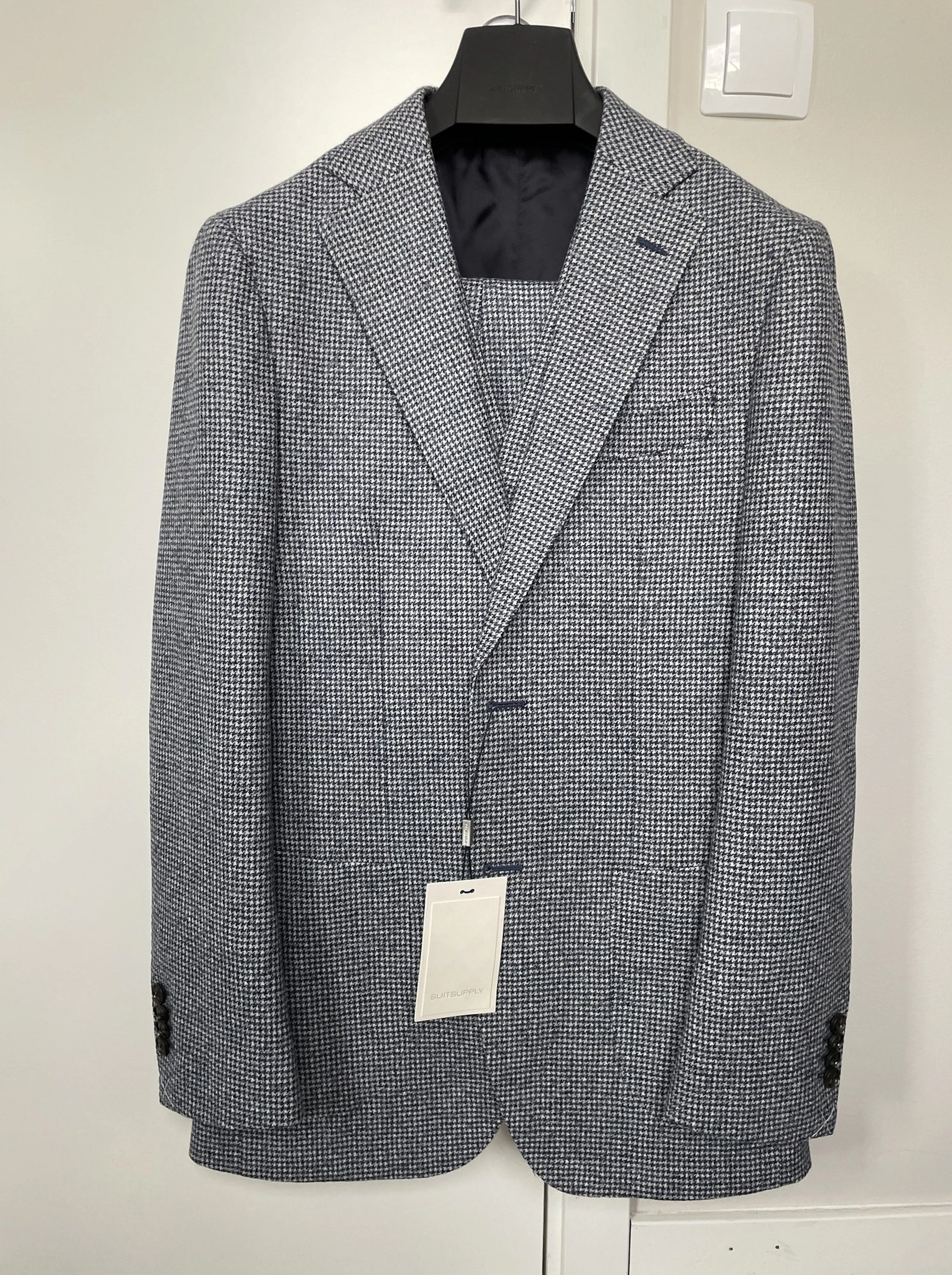 Suitsupply · Suits · Wool