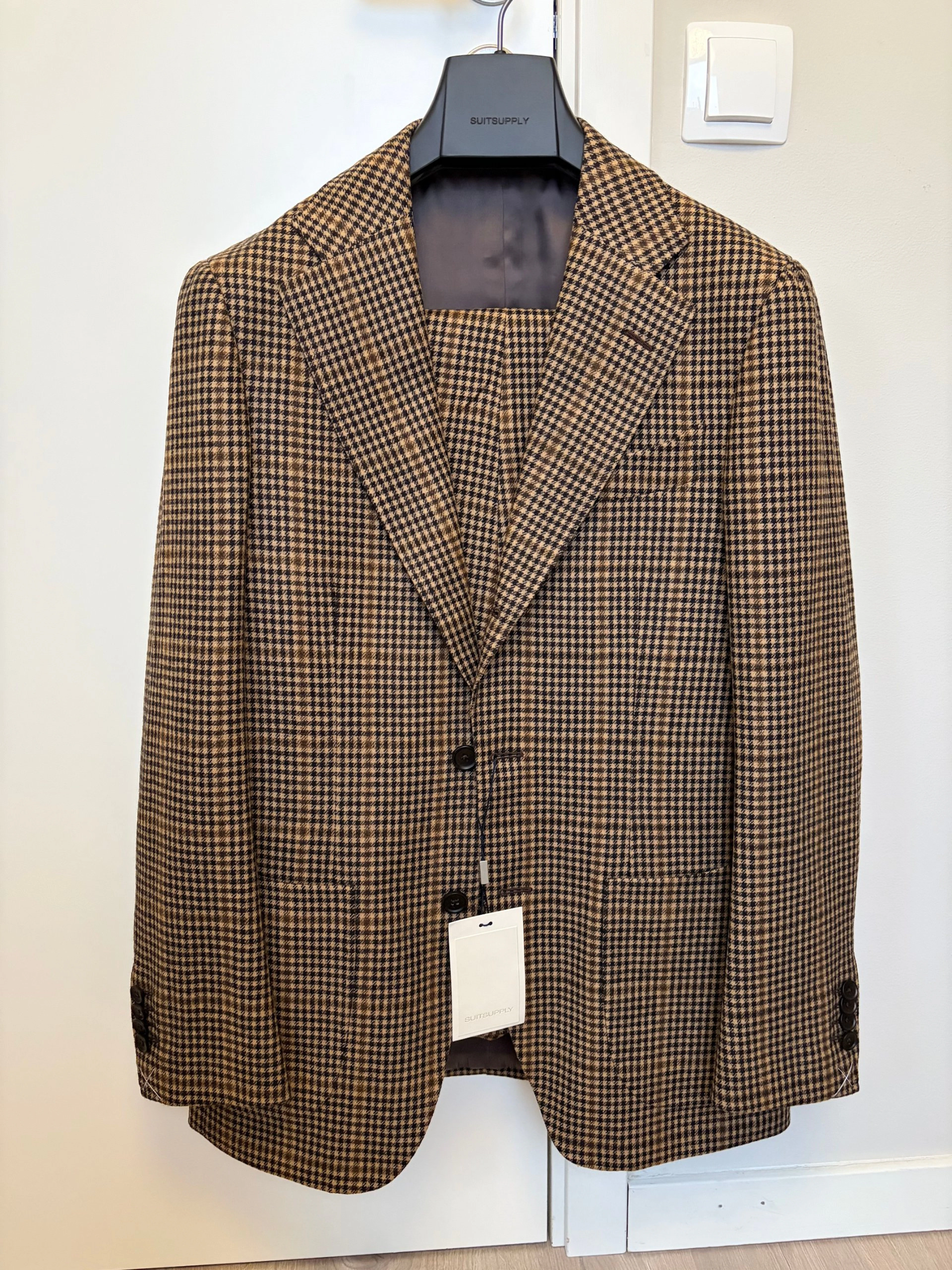 Suitsupply · Suits · Cashmere