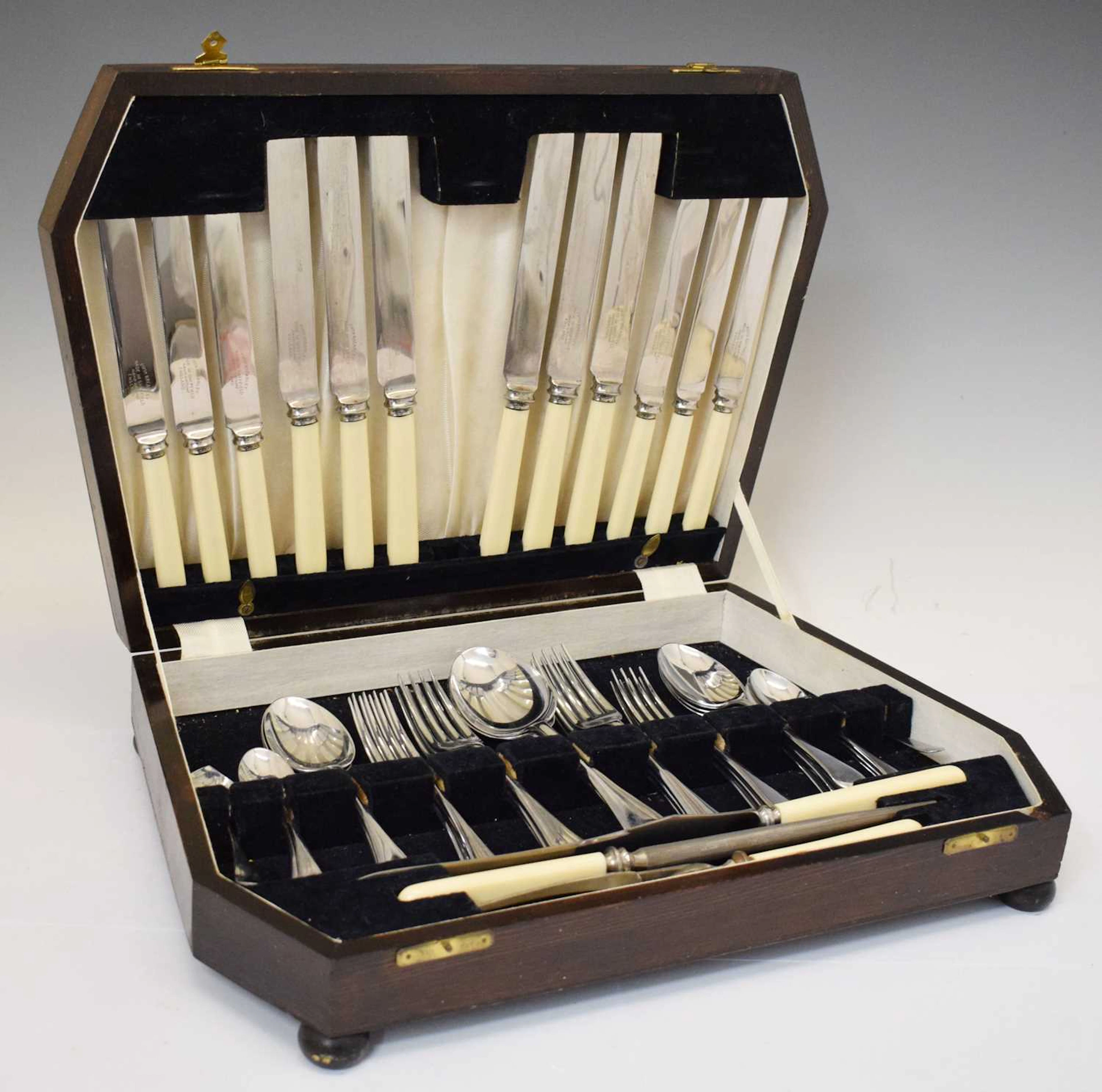Canteen of chromium plated stainless steel cutlery