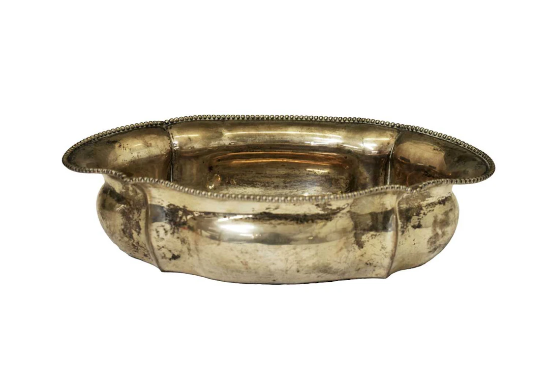20th-century Continental white metal bowl of shaped oval form