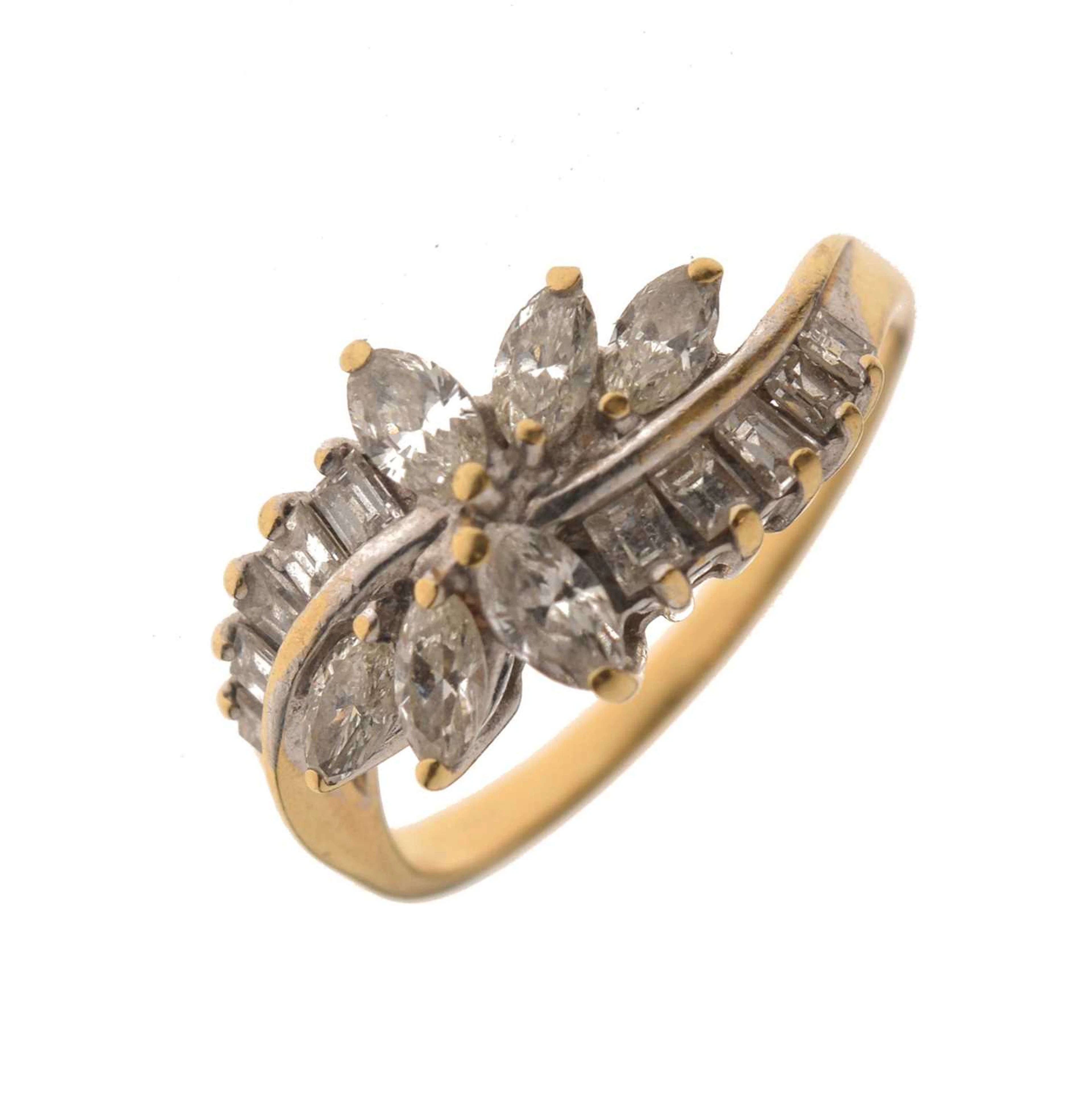 Diamond 18ct yellow gold ring