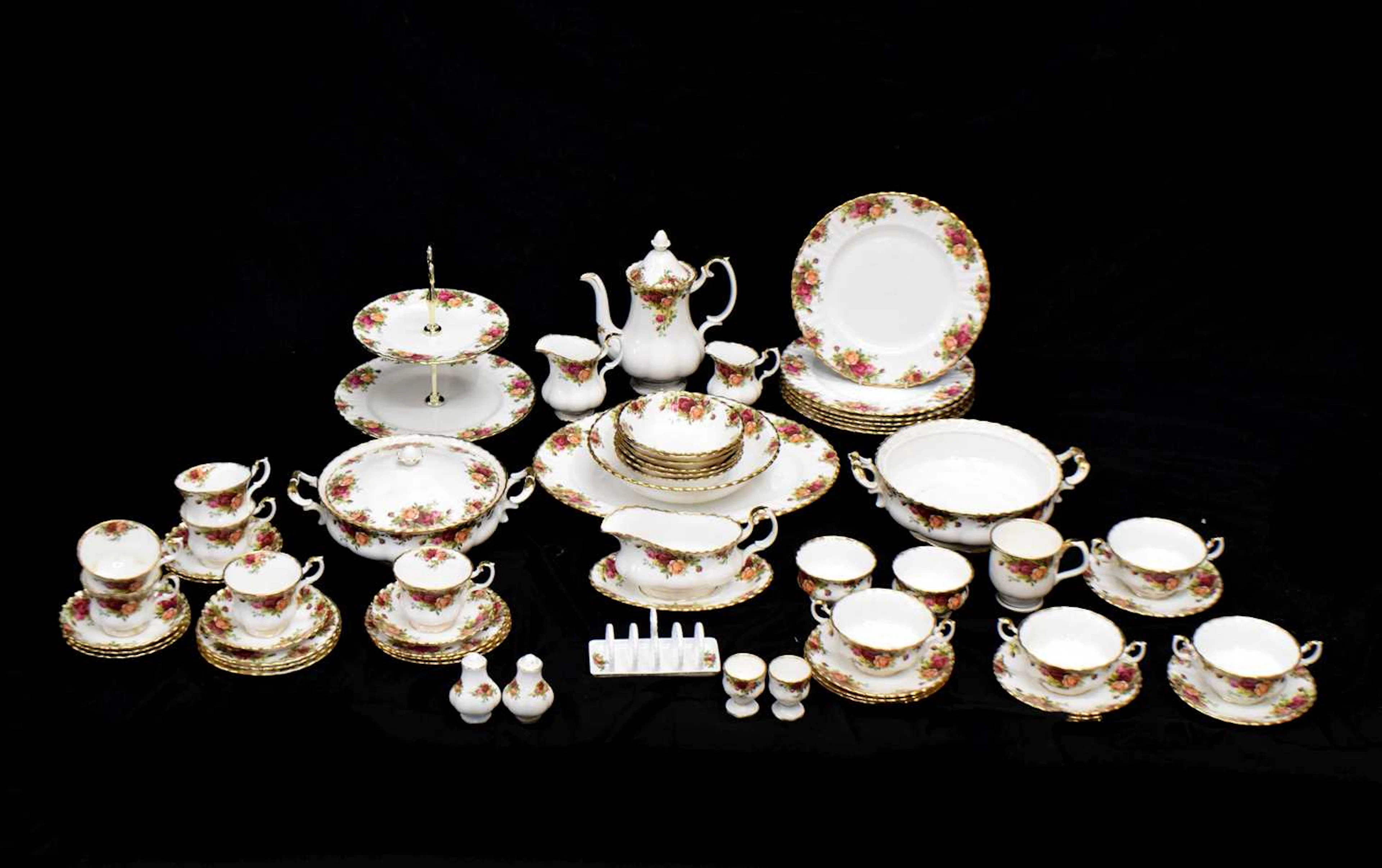 Collection of Royal Albert 'Old Country Roses' dinner and tea wares