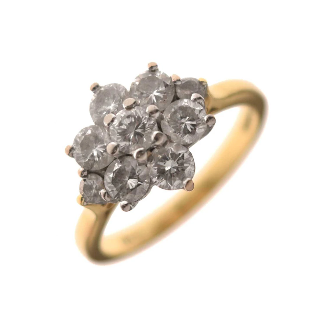Diamond 'daisy' cluster 18ct gold ring