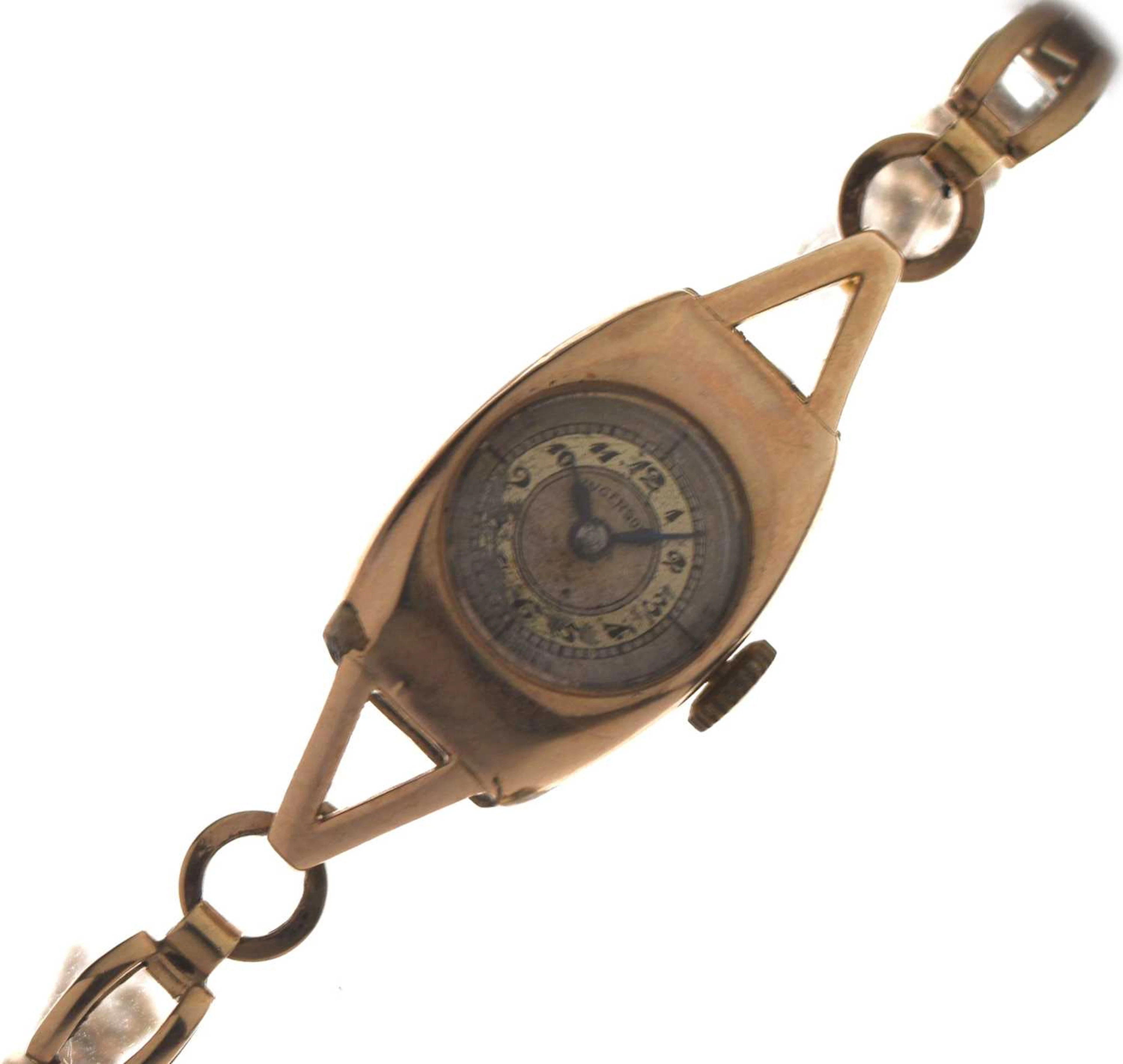 Ingersoll - Lady's pre-World War Two 9ct gold bracelet watch