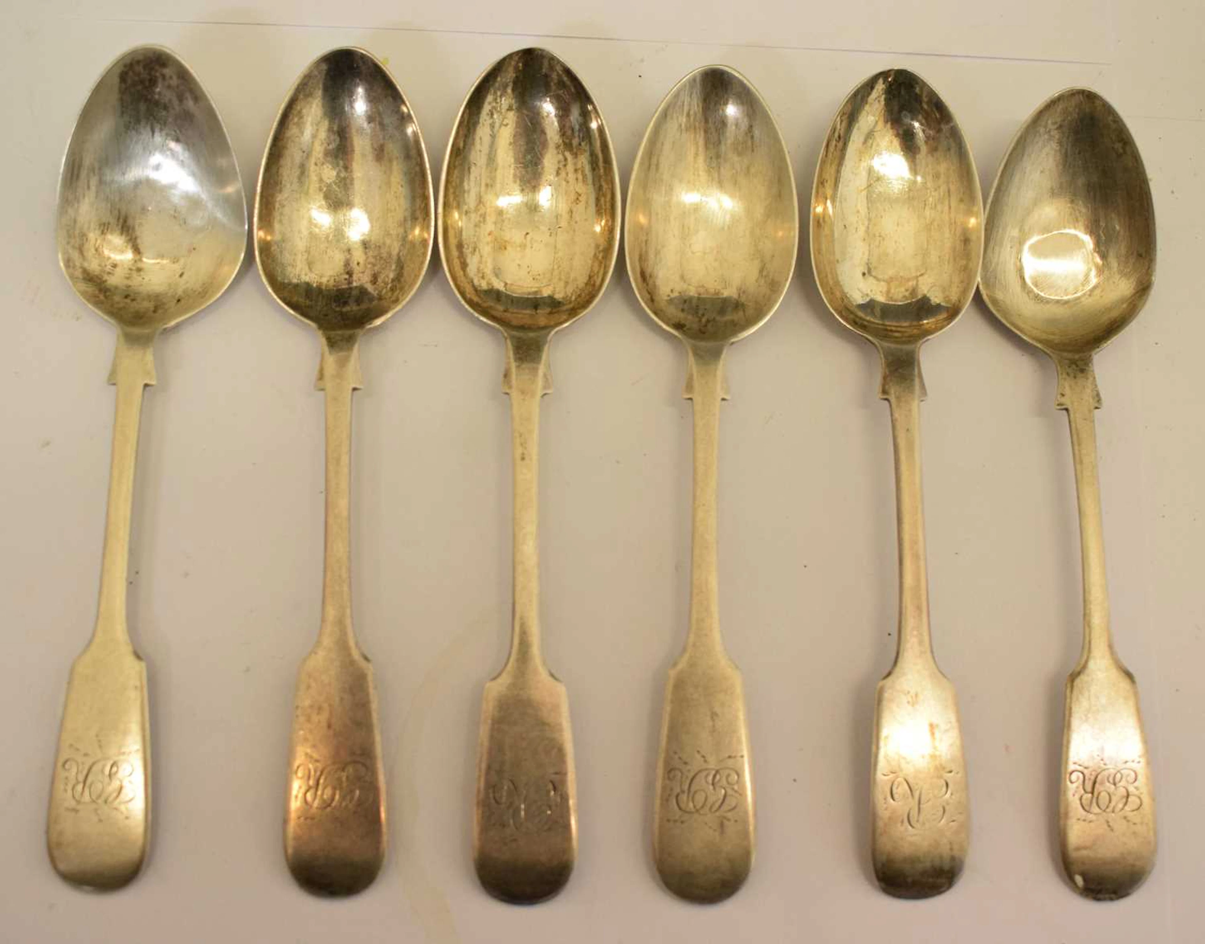 Set of six Victorian silver Fiddle pattern teaspoons