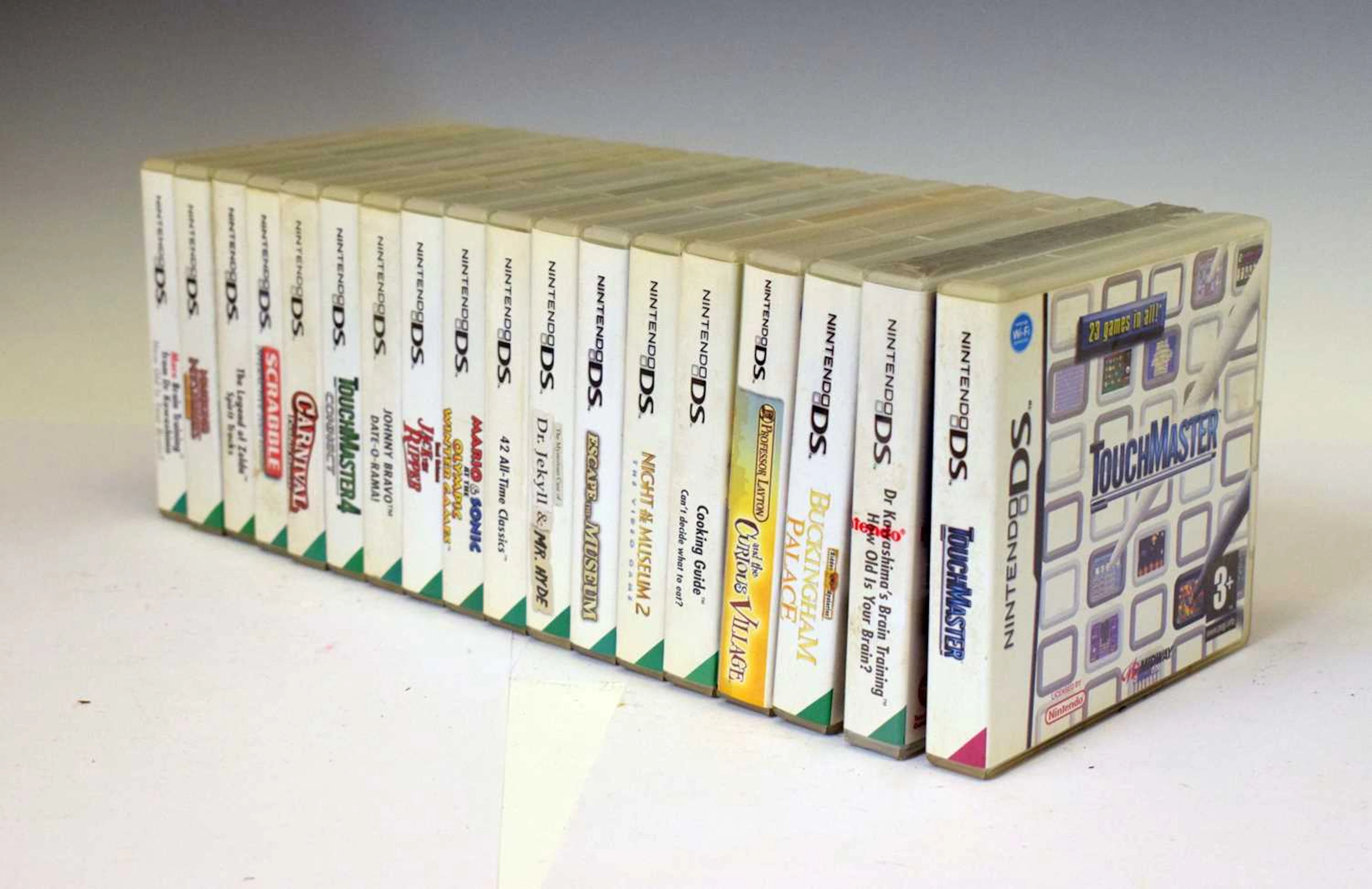 Collection of nineteen Nintendo DS games