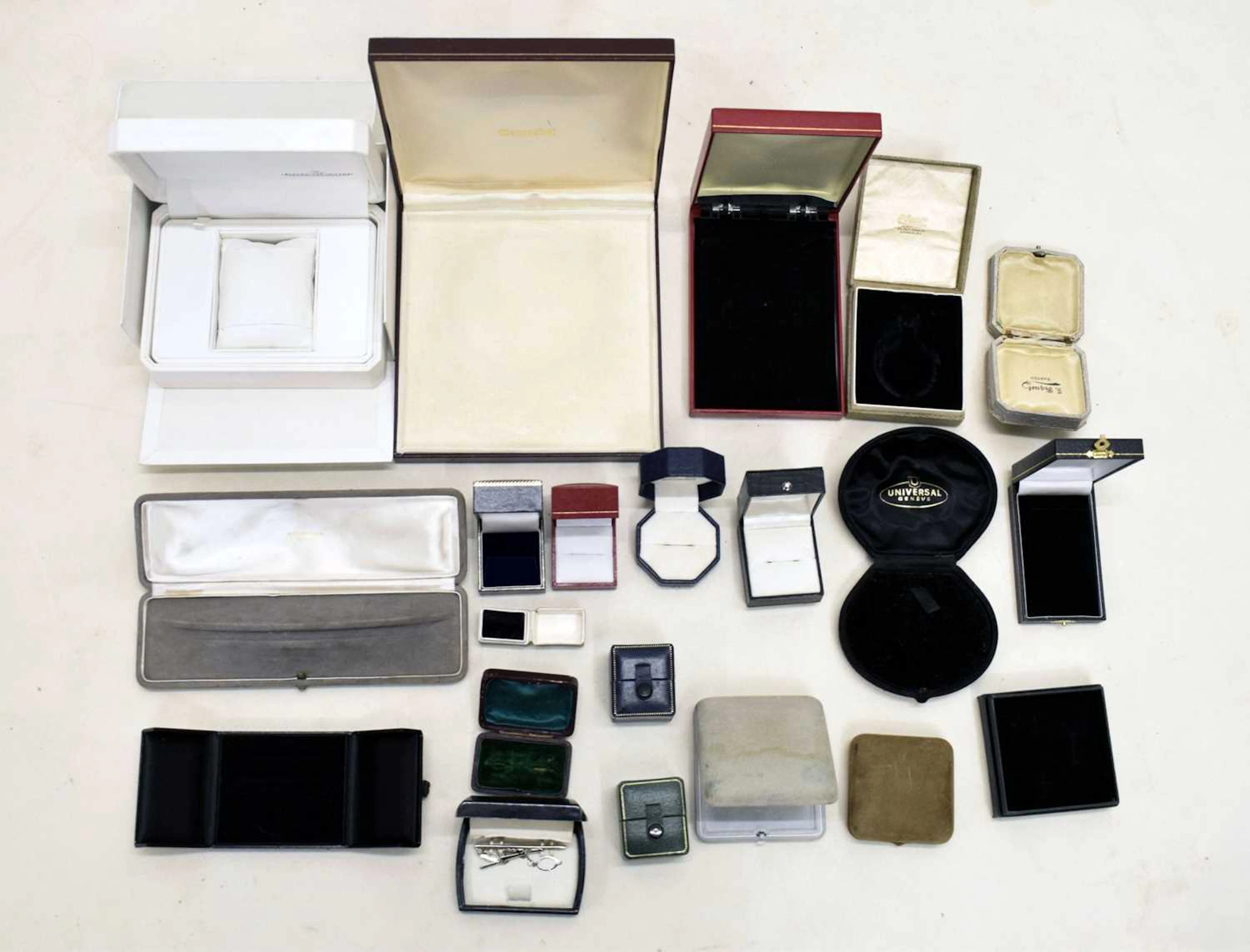 Jageur LeCoutre watch box, together with a quantity of jewellery boxes