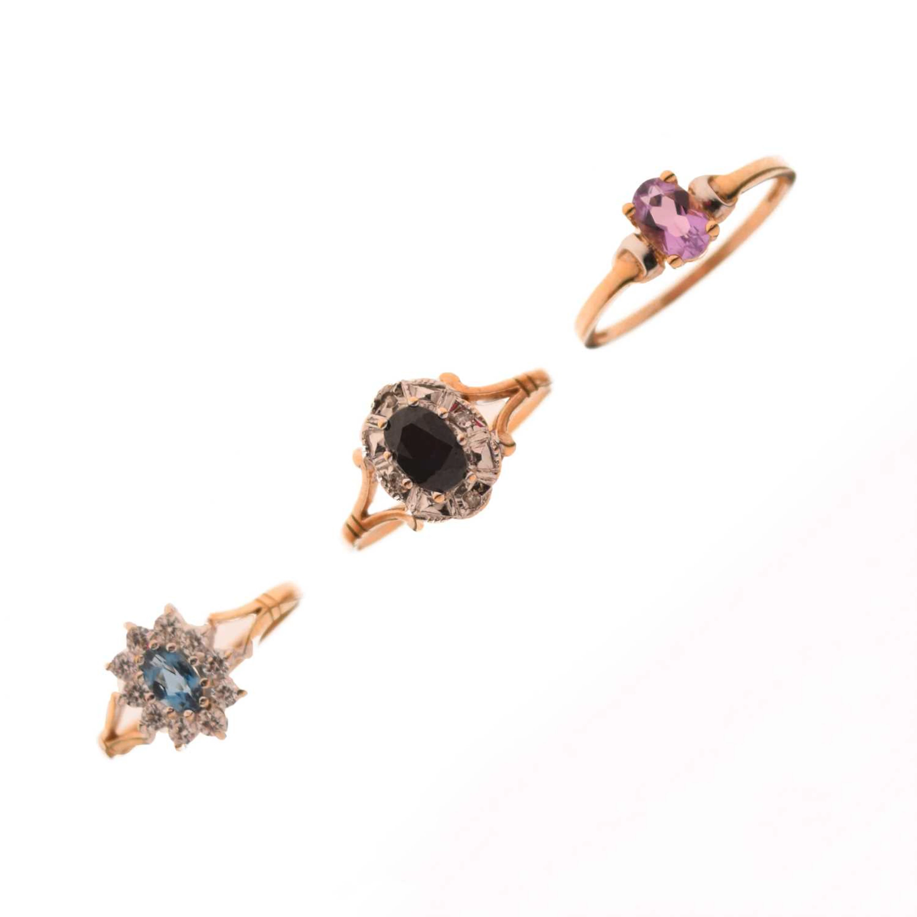 Three 9ct gold gem-set dress rings (3)