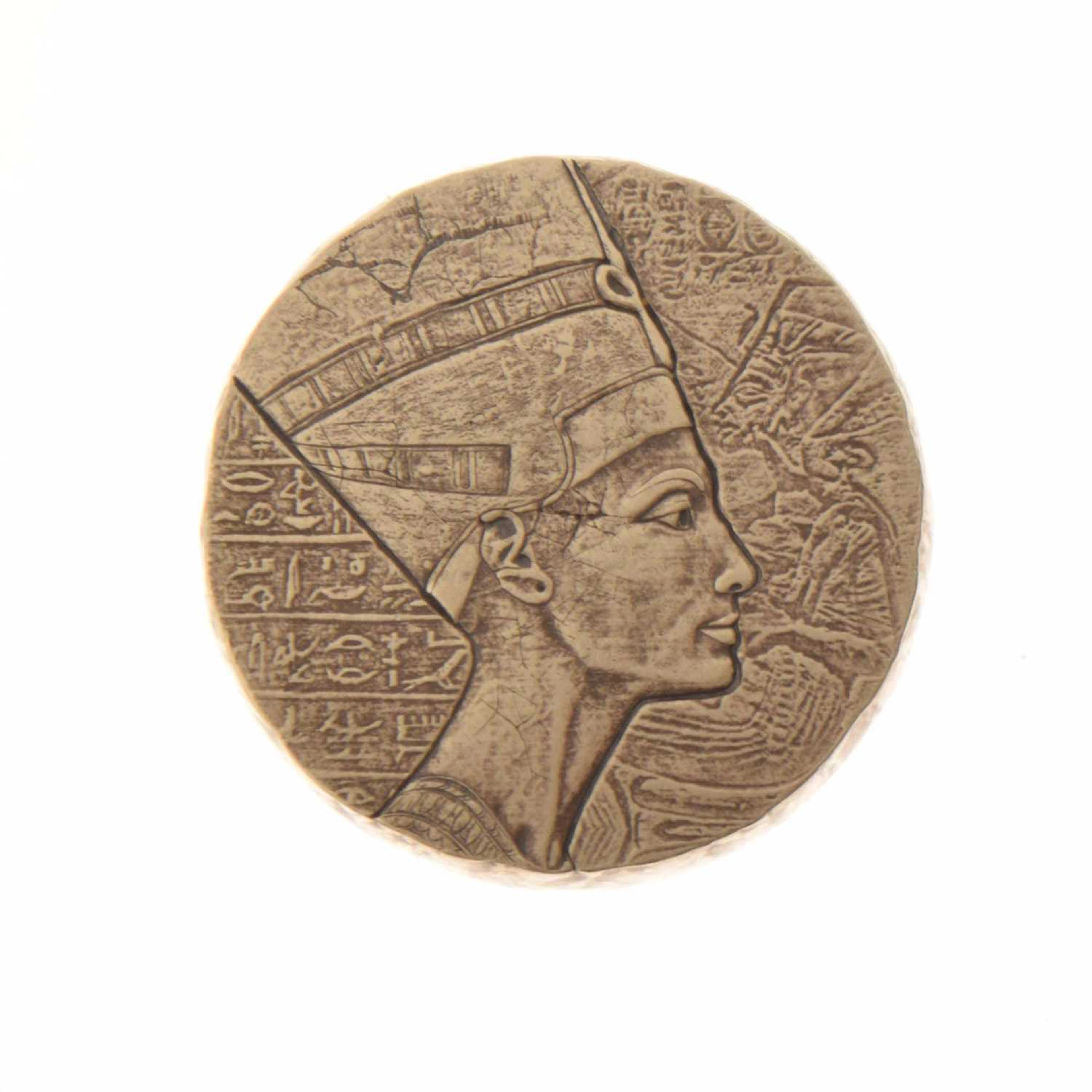 Republic of Chad - ERS Egyptian Relic Series, Queen Nefertiti 5oz