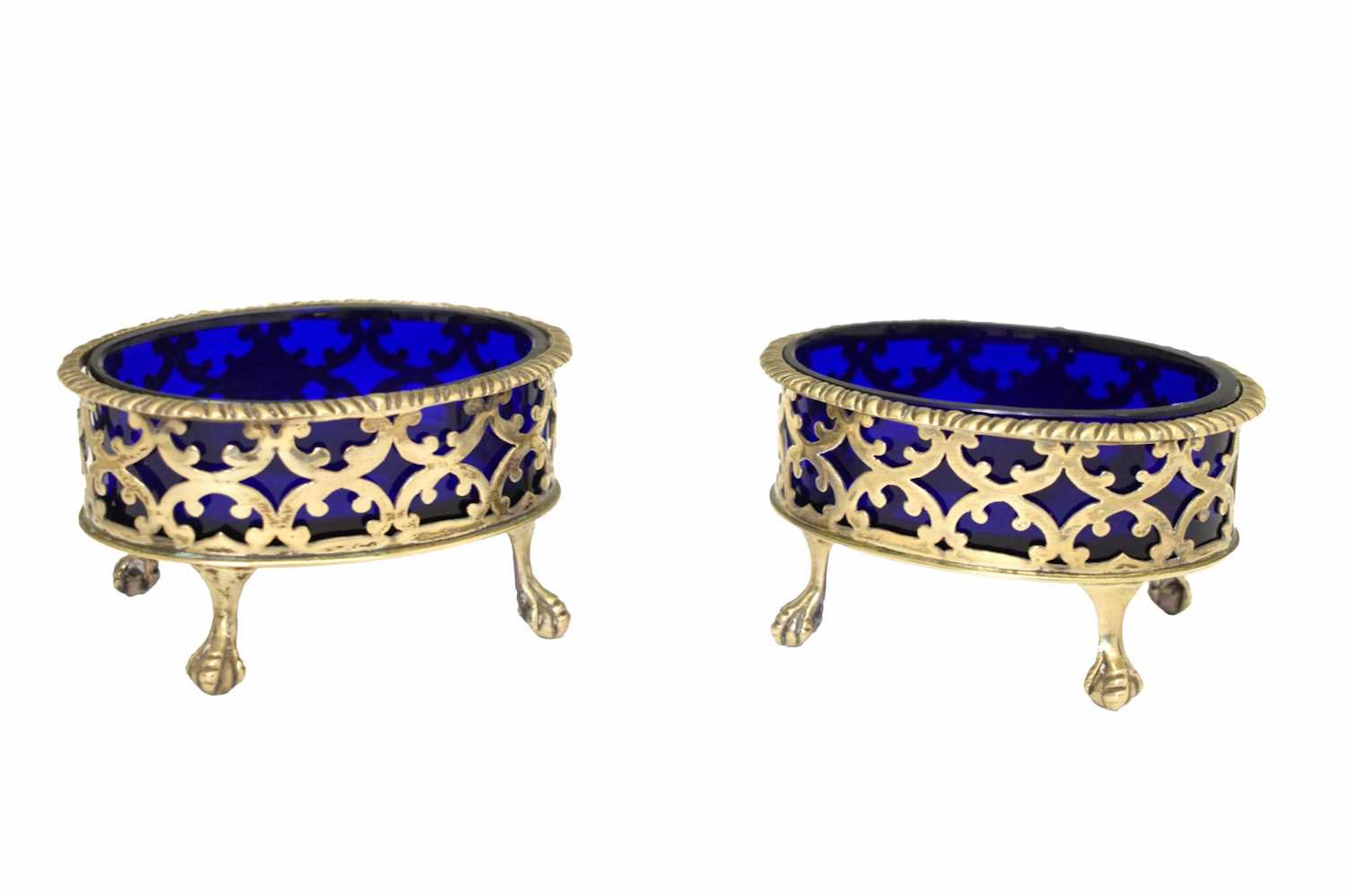 Pair of Edward VII silver salts of oval form