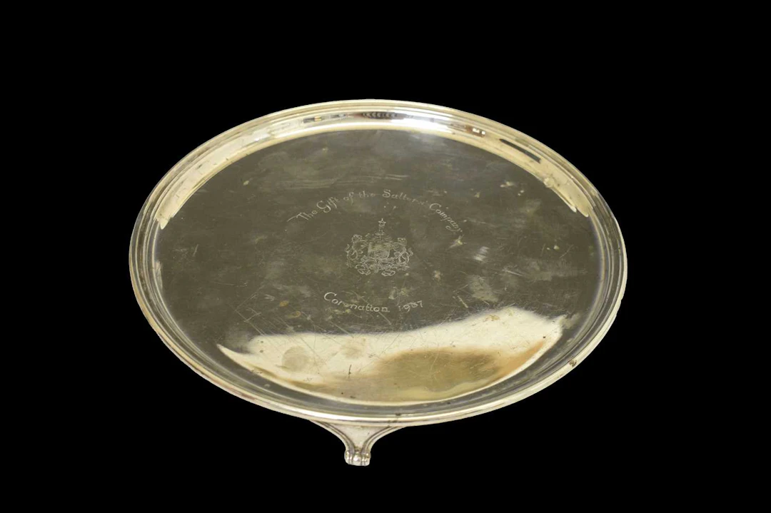 George VI silver salver with engraved presentation inscription