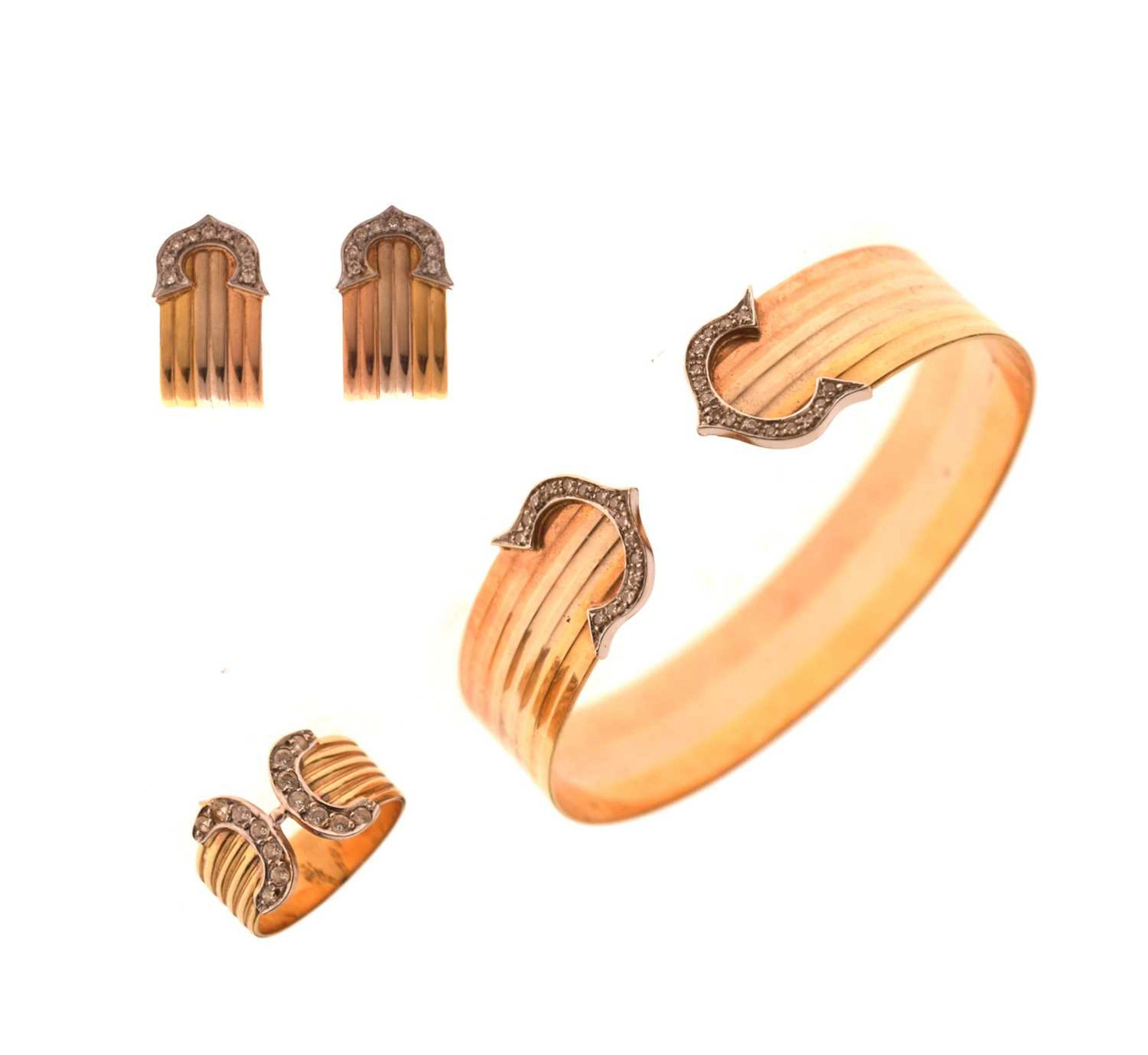 Italian tri-colour 18ct gold bangle and matching earring set