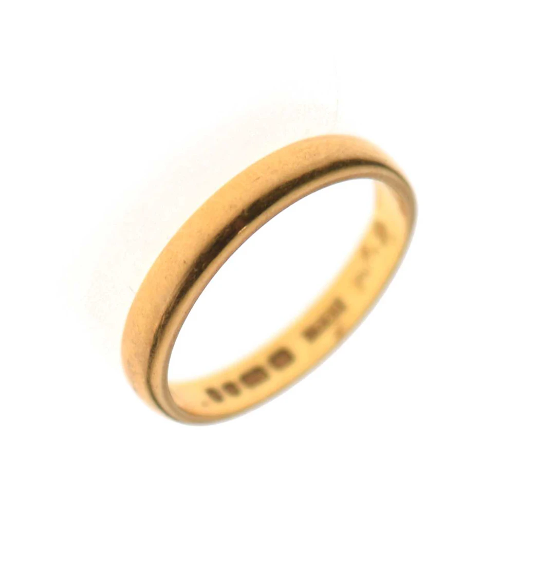 9ct gold wedding band (a/f)
