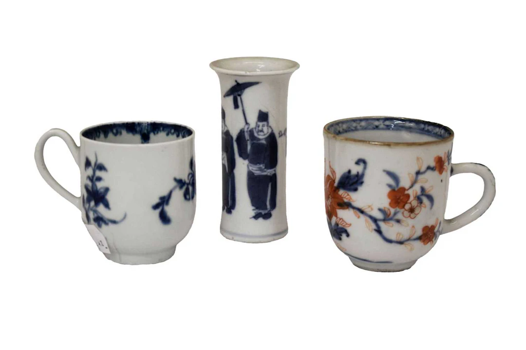 18th century Chinese porcelain tea cup, etc.