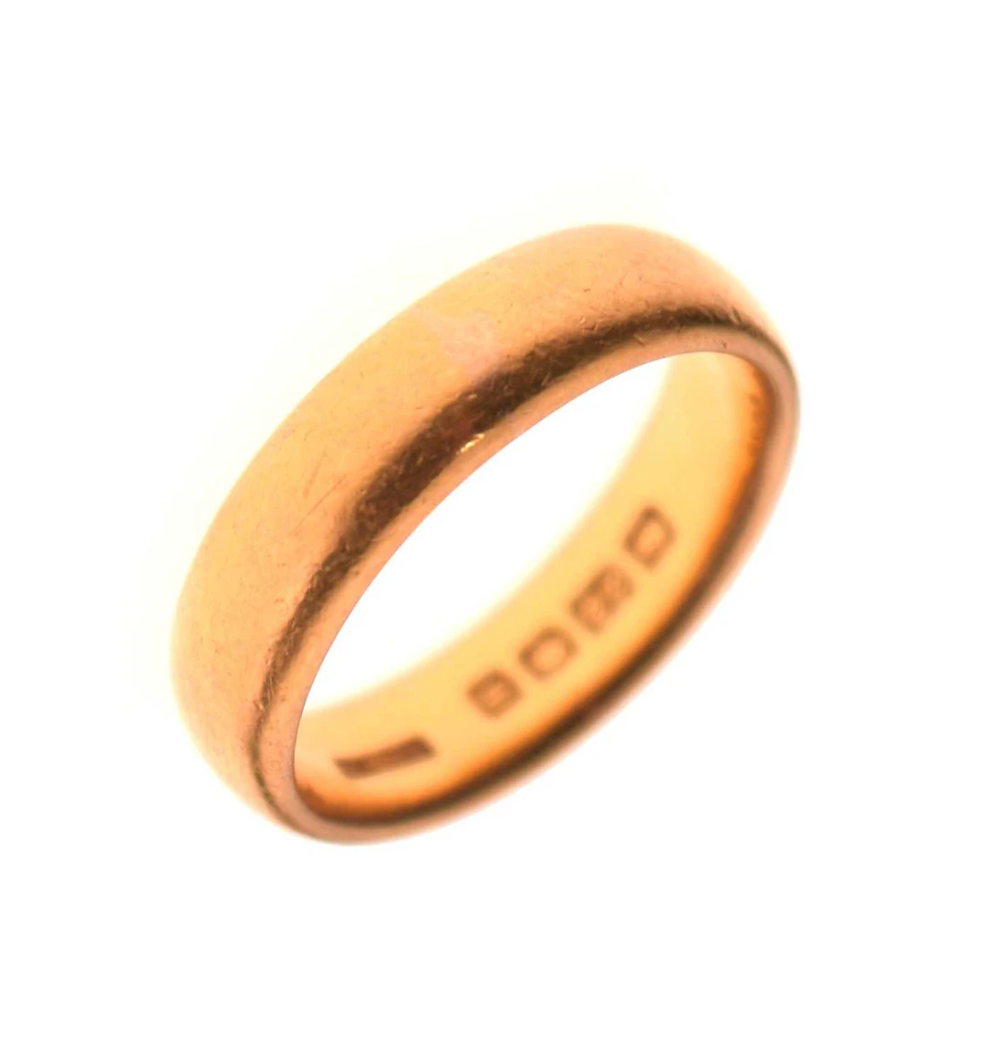 22ct gold wedding band