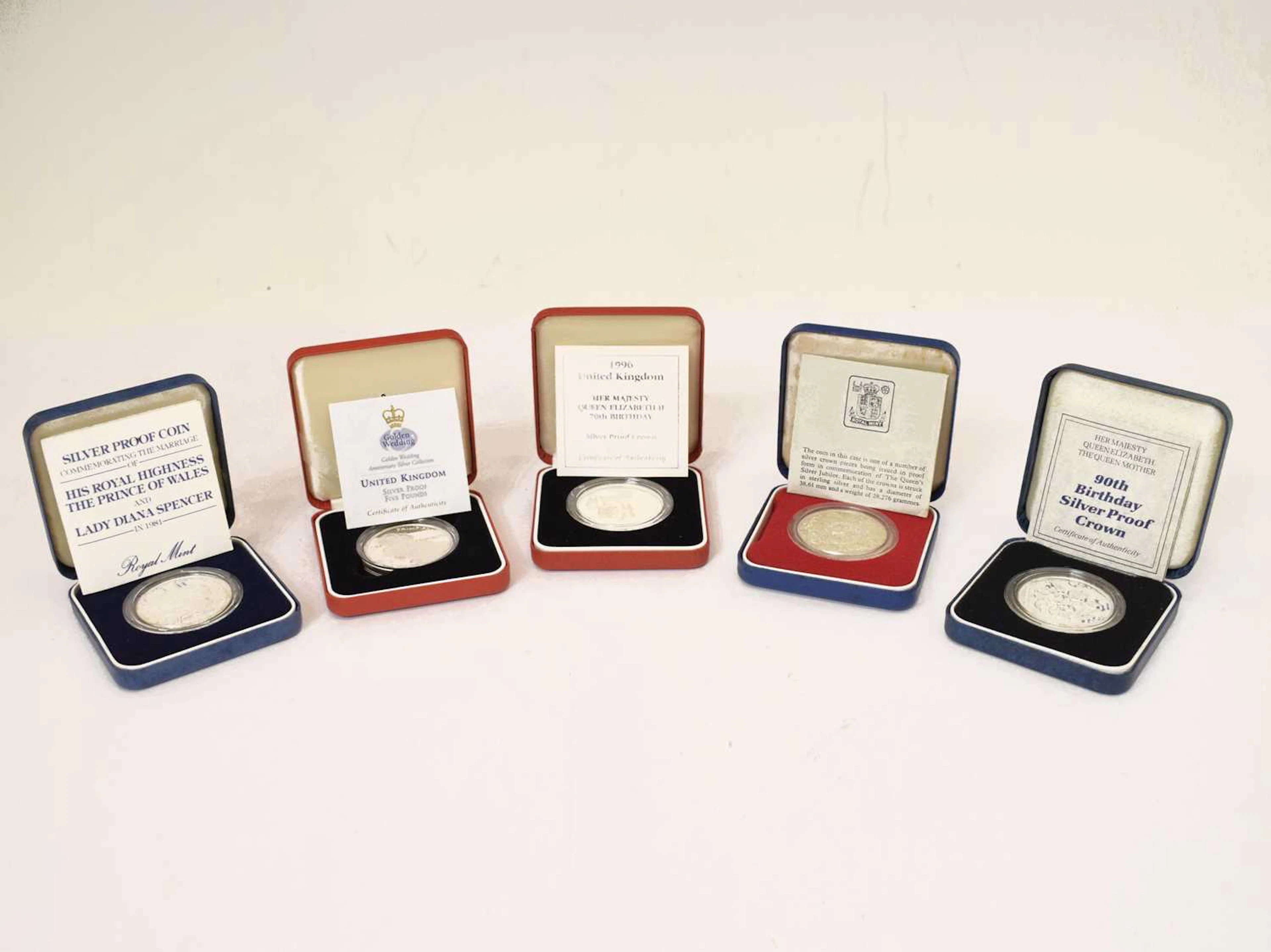 Five Elizabeth II silver proof crowns, with Royal Mint certificates