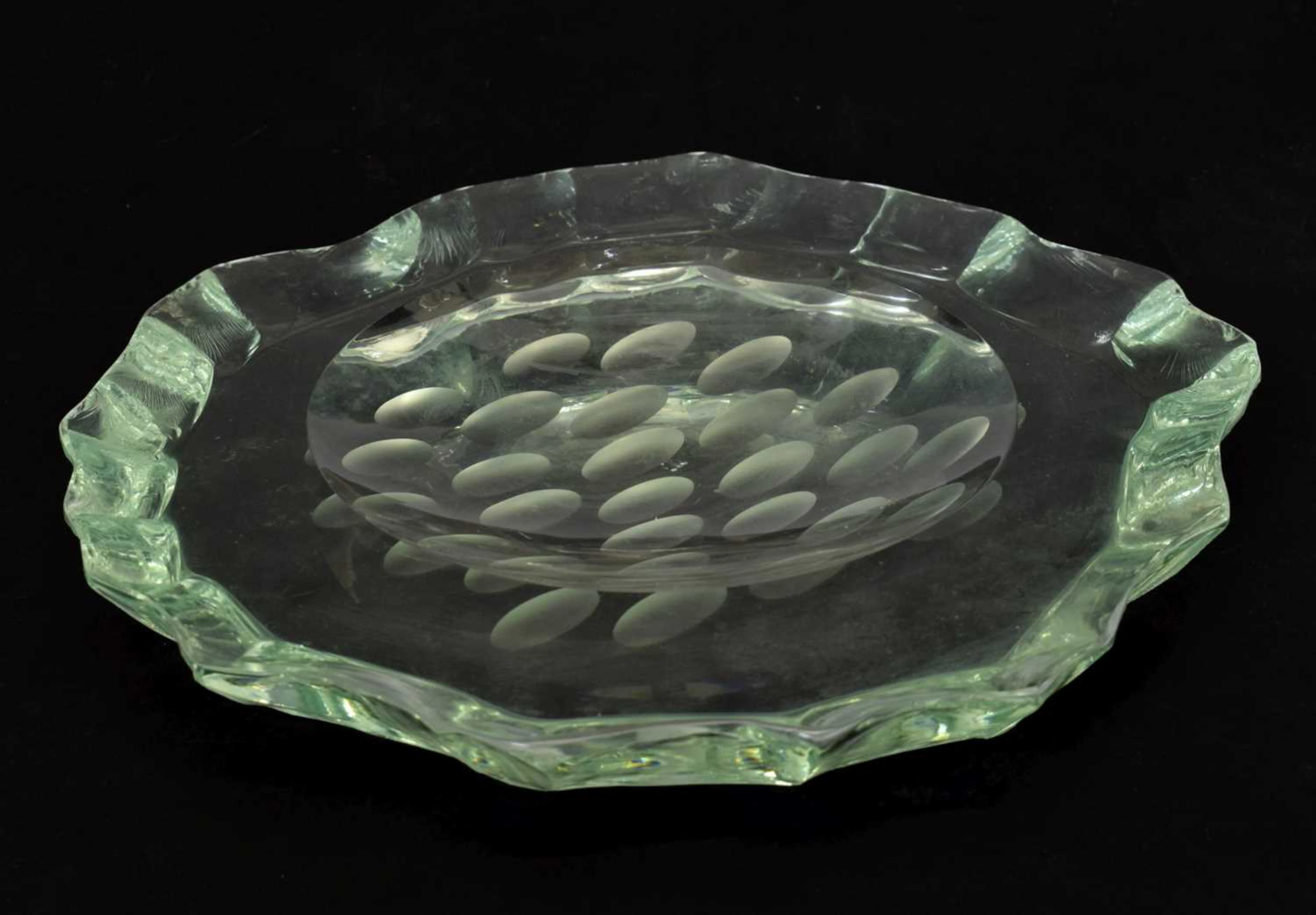 Attributed to Fontana Arte, Italy - Pale green glass dish