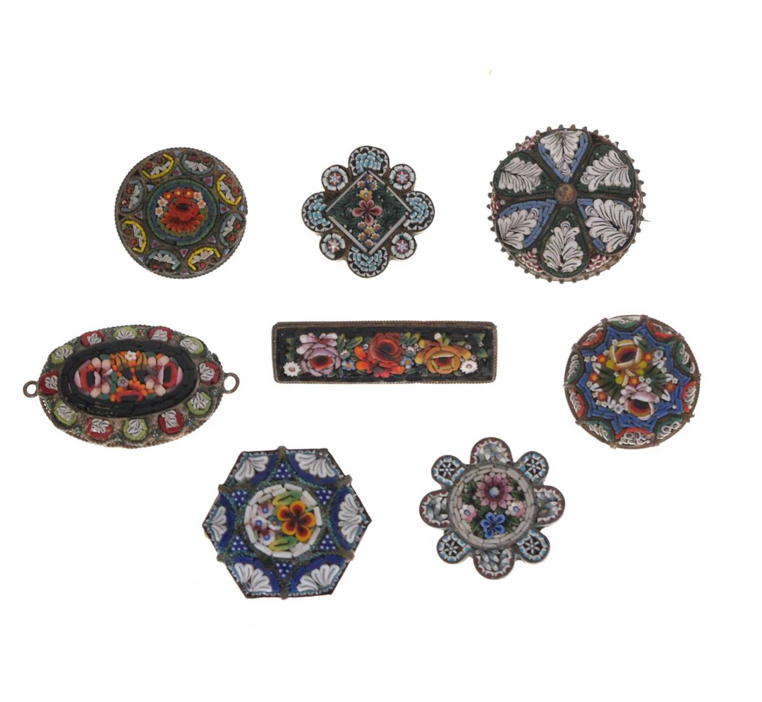 Collection of Italian micromosaic brooches (8)