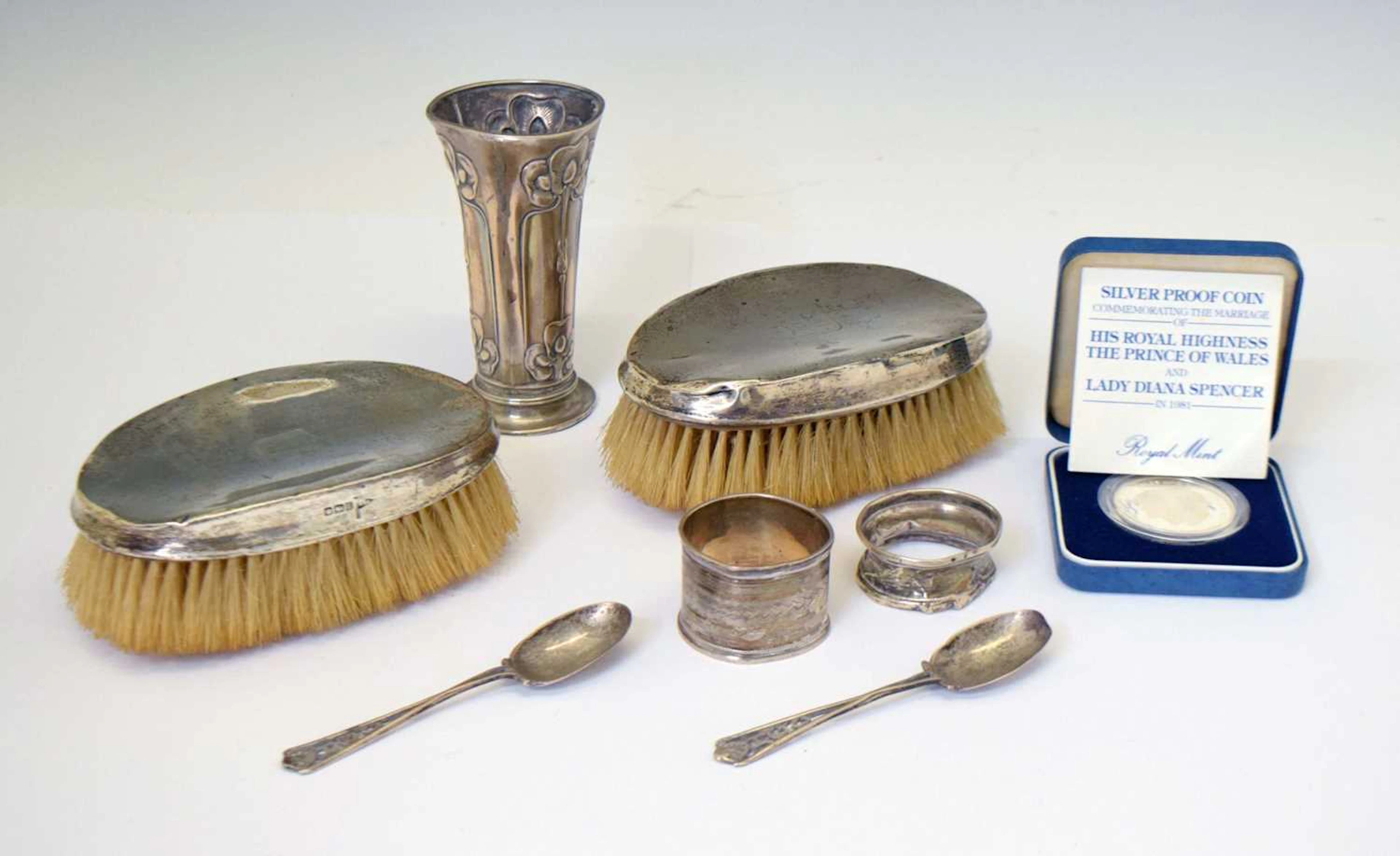 Assorted silver to include an Edward VII silver vase with Art Nouveau