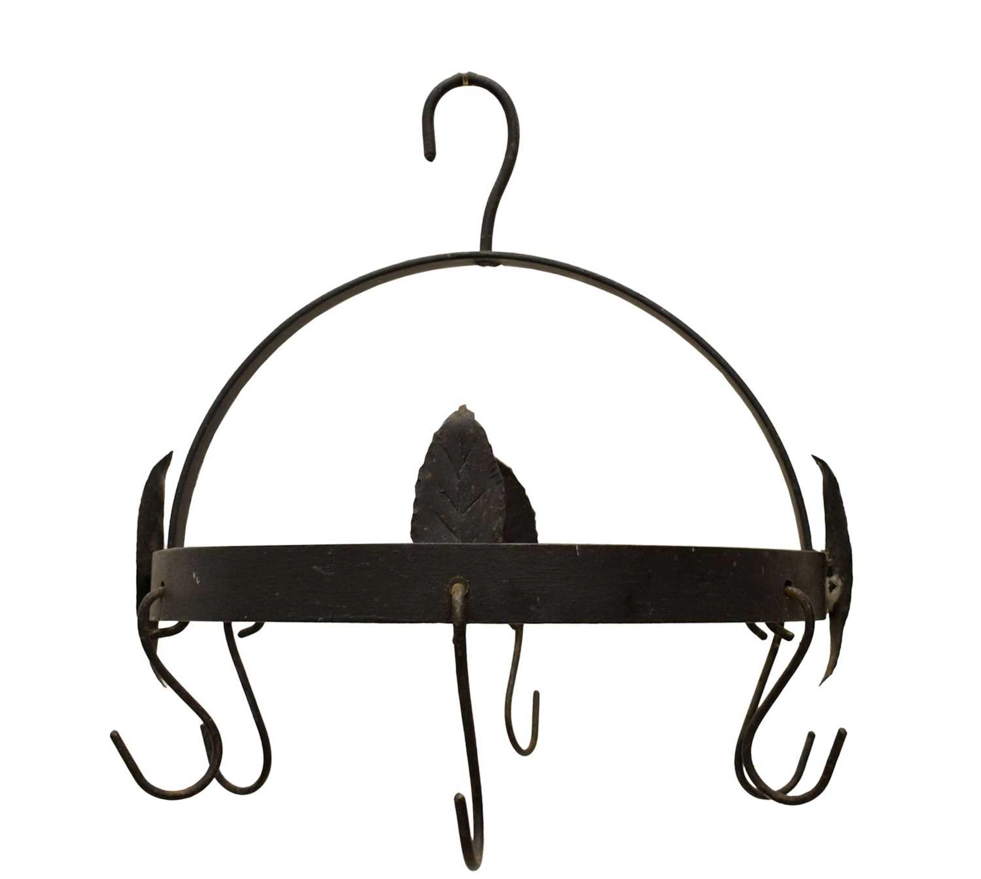Wrought iron 'crown' game hanger