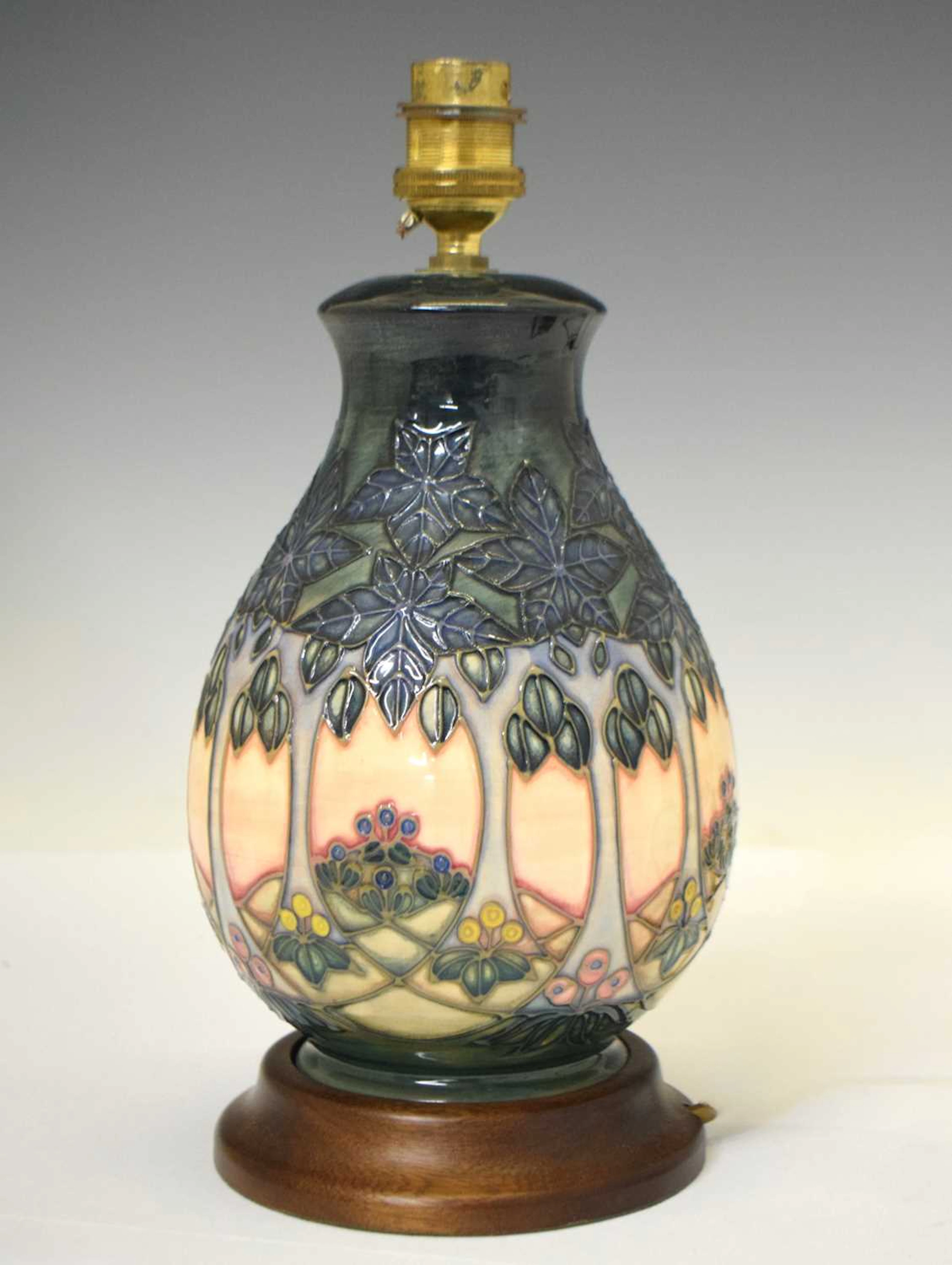 Moorcroft - Bulbous table lamp in the 'Cluny' pattern
