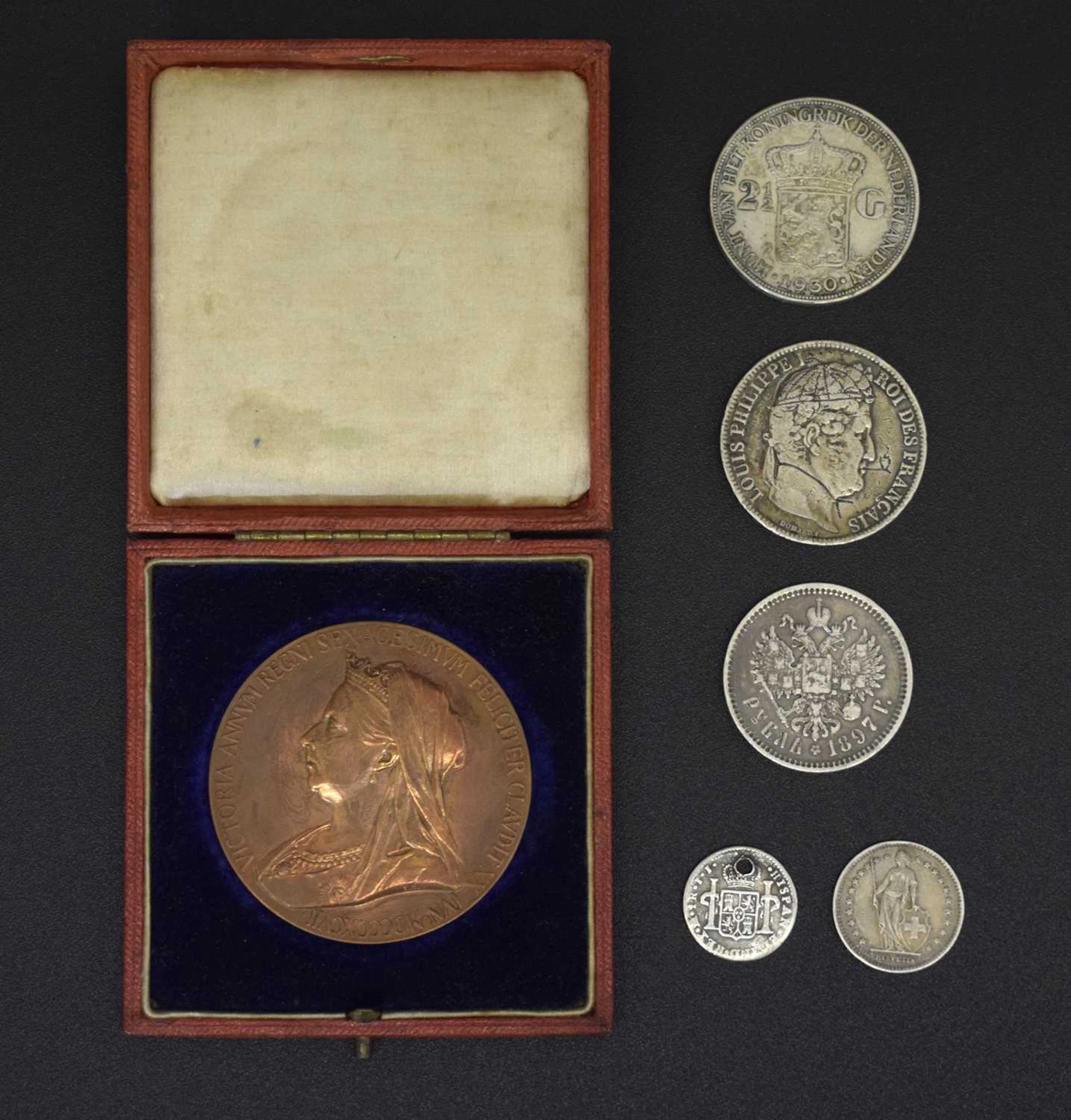 Collection of World silver coinage and a Queen Victoria Diamond Jubilee