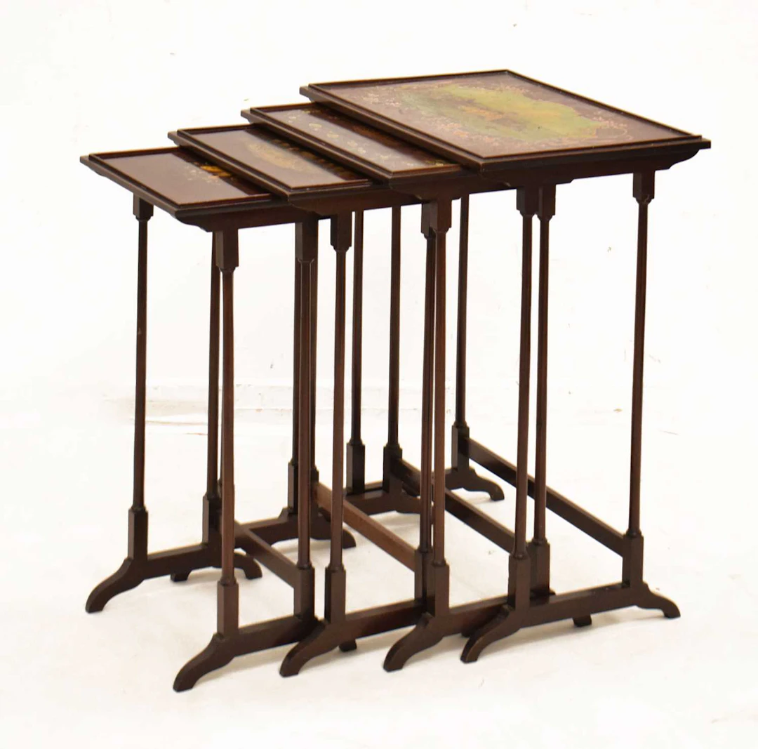 Quartetto nest of tables
