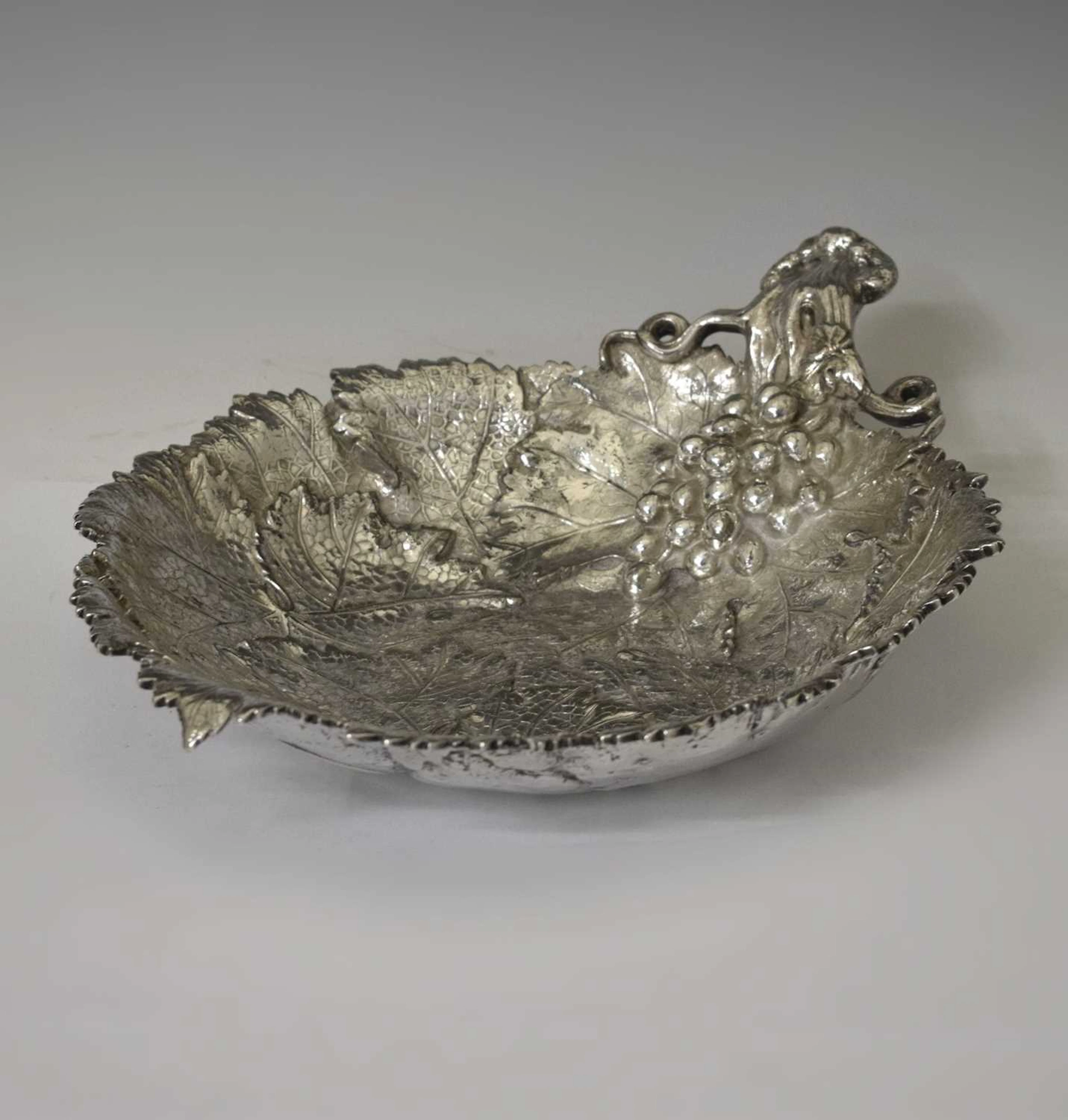 Victorian silver plated fruit bowl by Elkington & Co