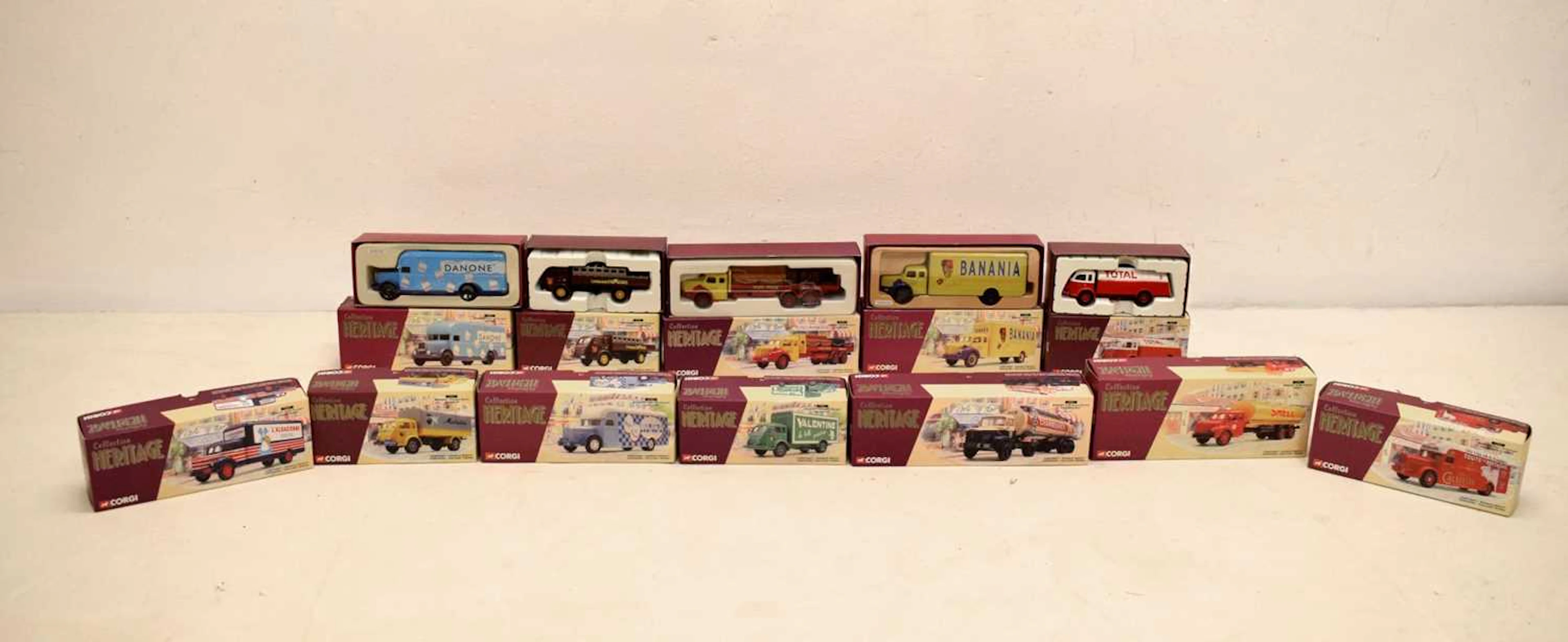 Corgi - Eleven boxed 'Heritage Collection' diecast model vehicles