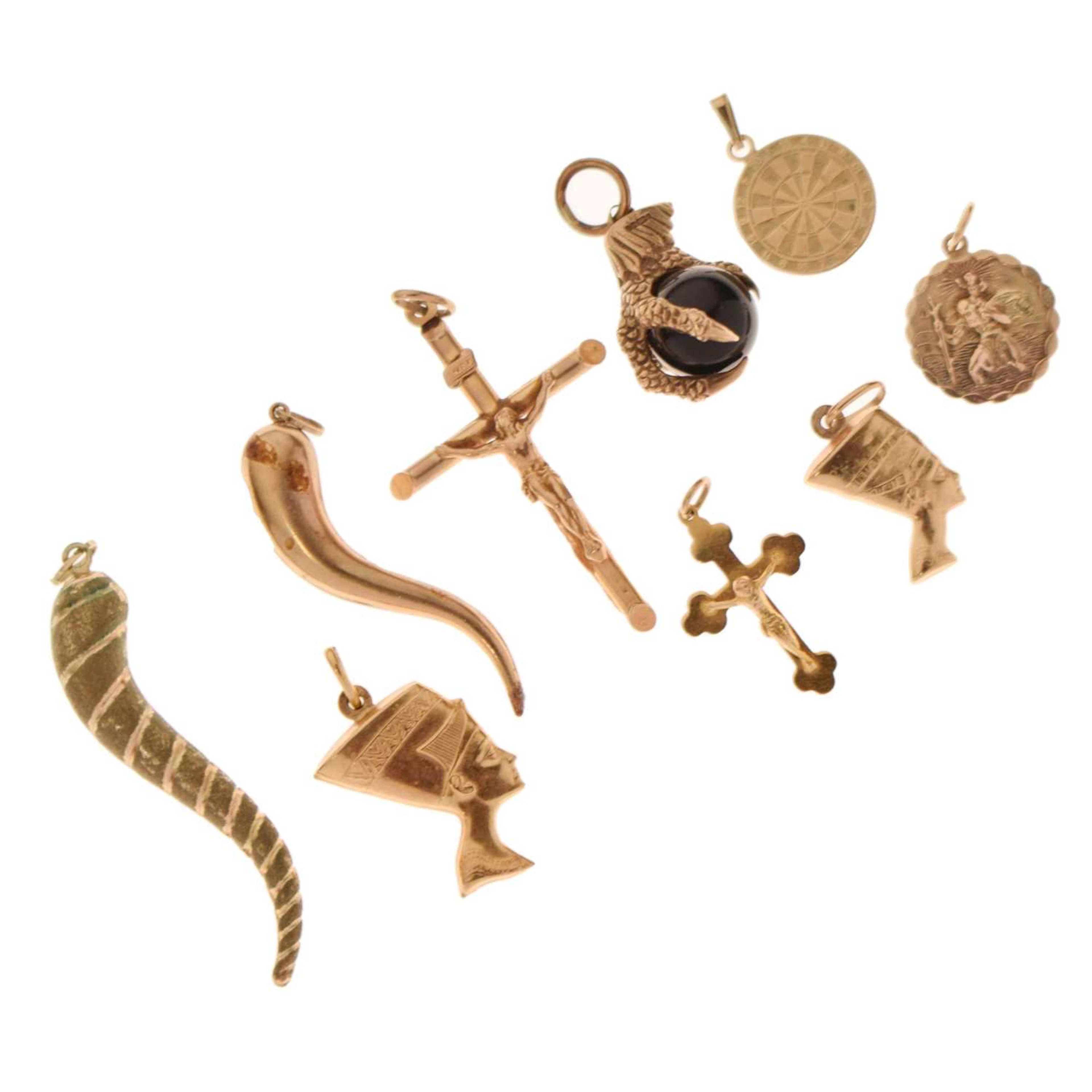 Assorted 9ct gold pendants and charms, etc