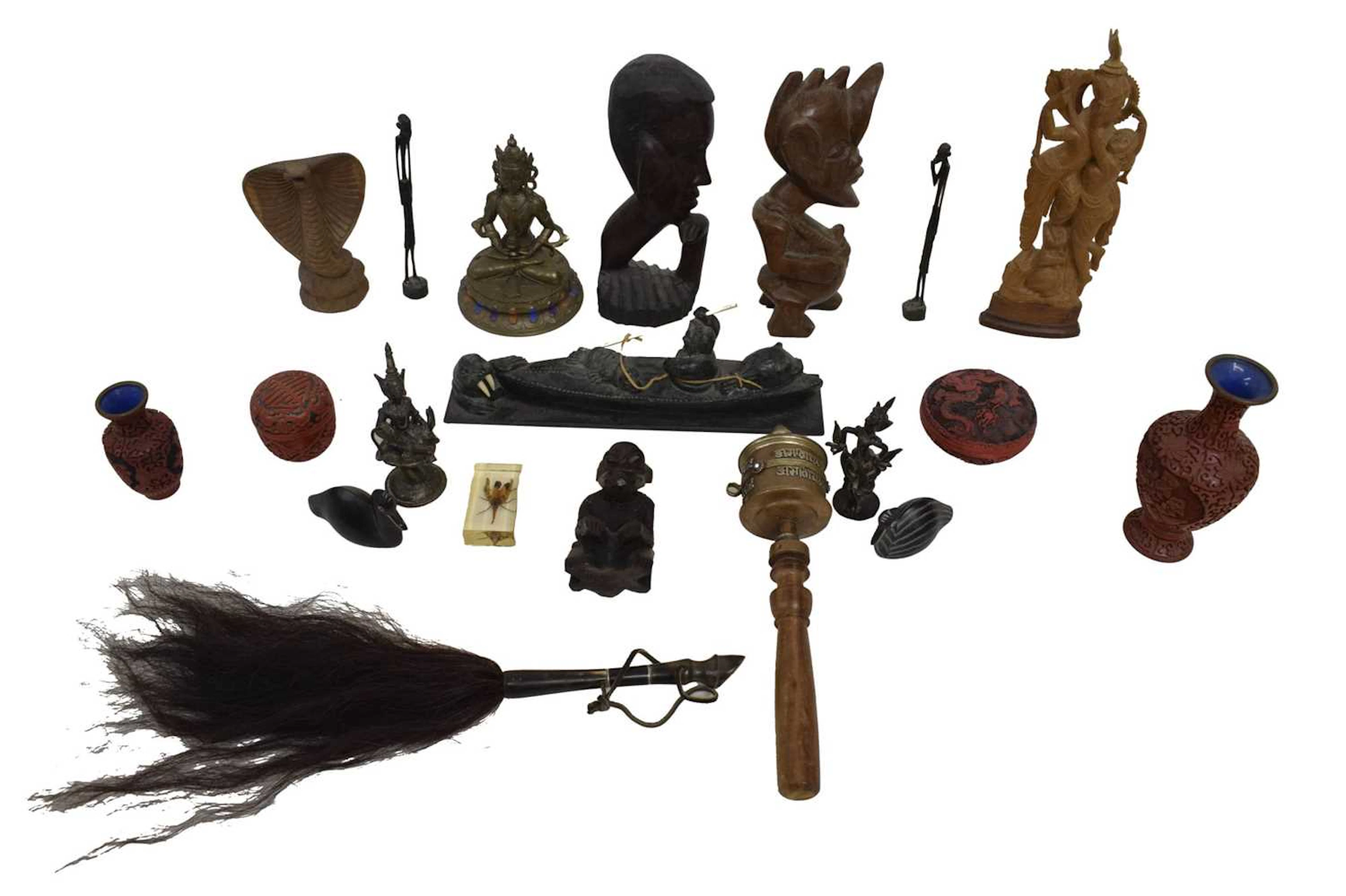 Mixed group of Asian and other tourist wares