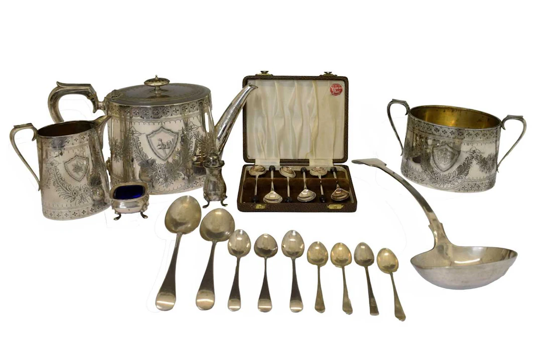 Assorted silver-plated wares to include: a late 19th century three-piece