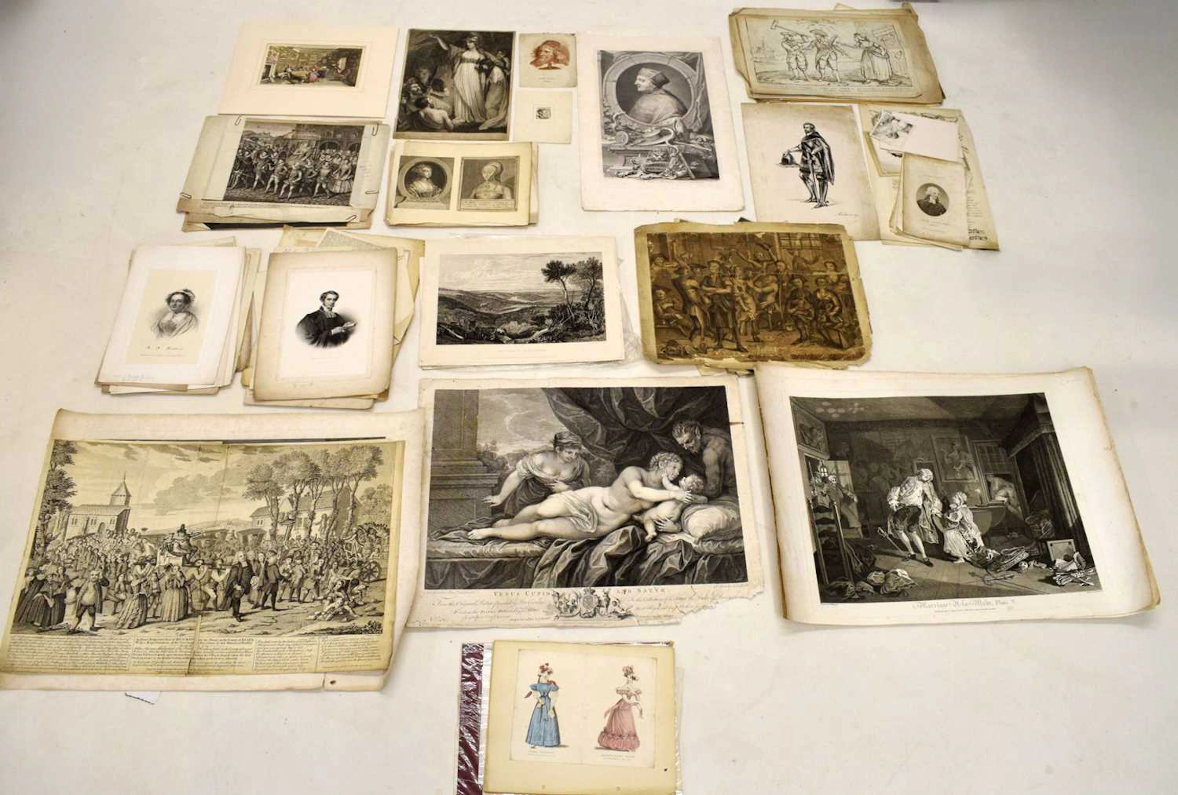 Folio of unframed mainly 18th century engravings