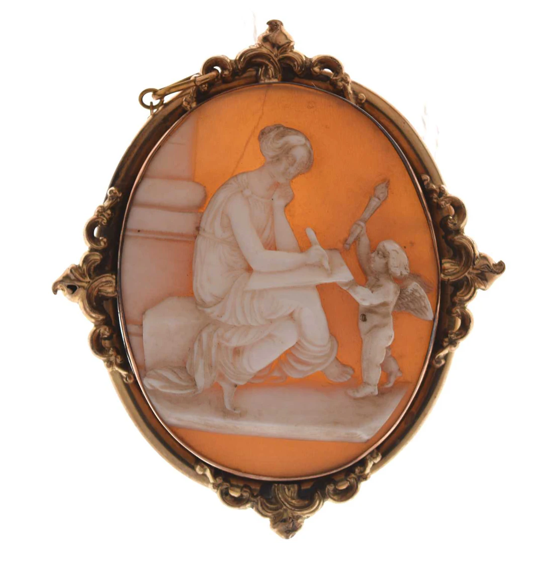 Victorian shell cameo brooch